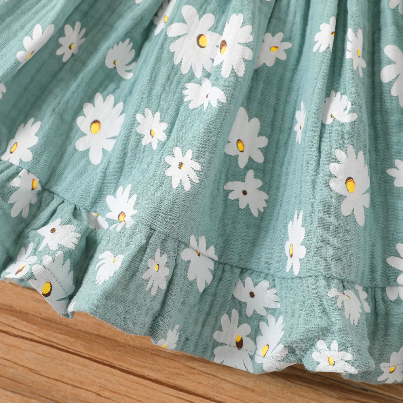 2pcs Baby Girl 100% Cotton Crepe Floral Print Off Shoulder Pom Poms Detail Short-sleeve Dress & Headband Set  image 3