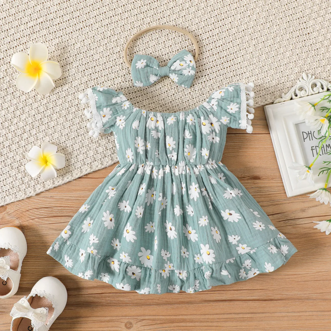2pcs Baby Girl 100% Cotton Crepe Floral Print Off Shoulder Pom Poms Detail Short-sleeve Dress & Headband Set Turquoise big image 1