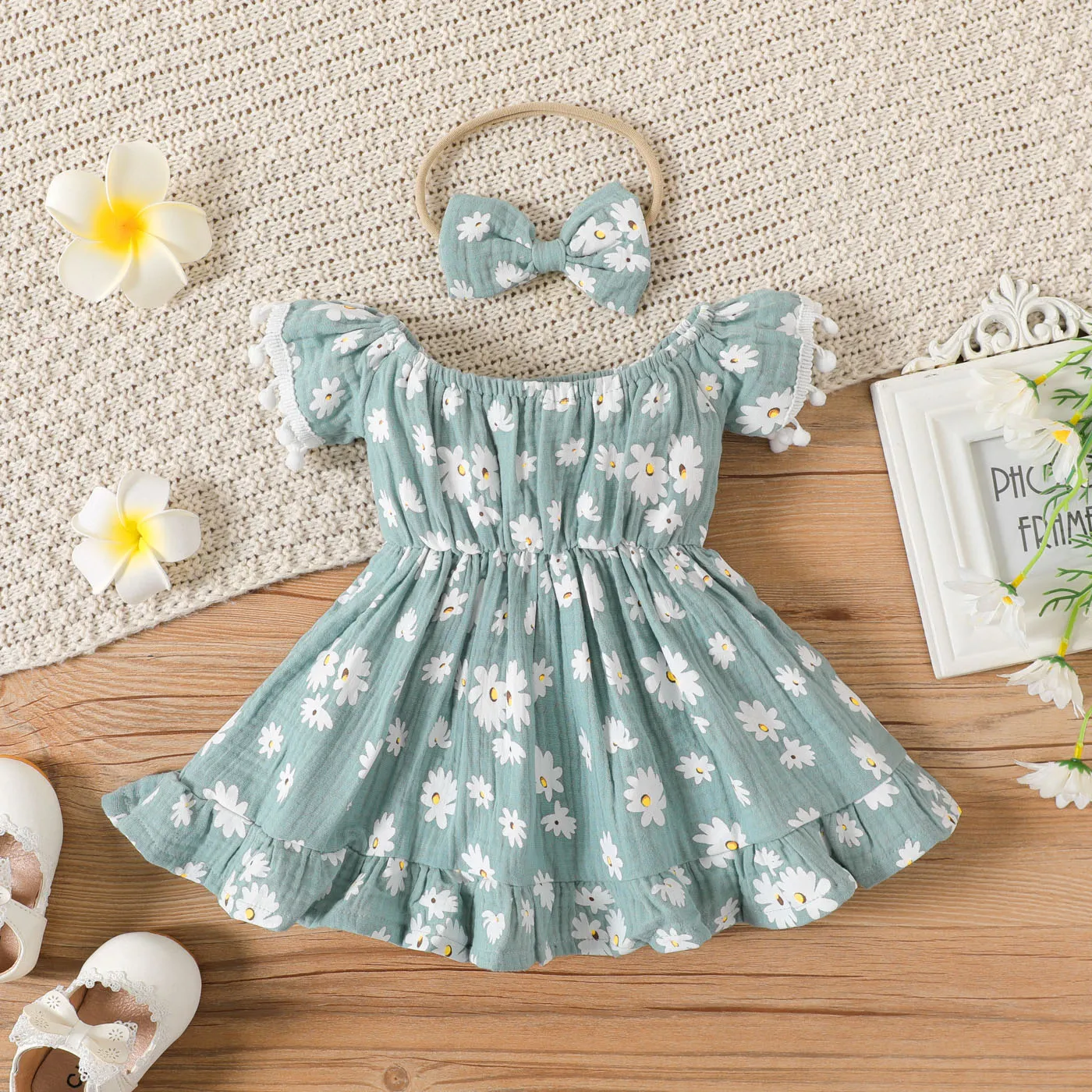 2pcs Baby Girl 100% Cotton Crepe Floral Print Off Shoulder Pom Poms Detail Short-sleeve Dress & Headband Set