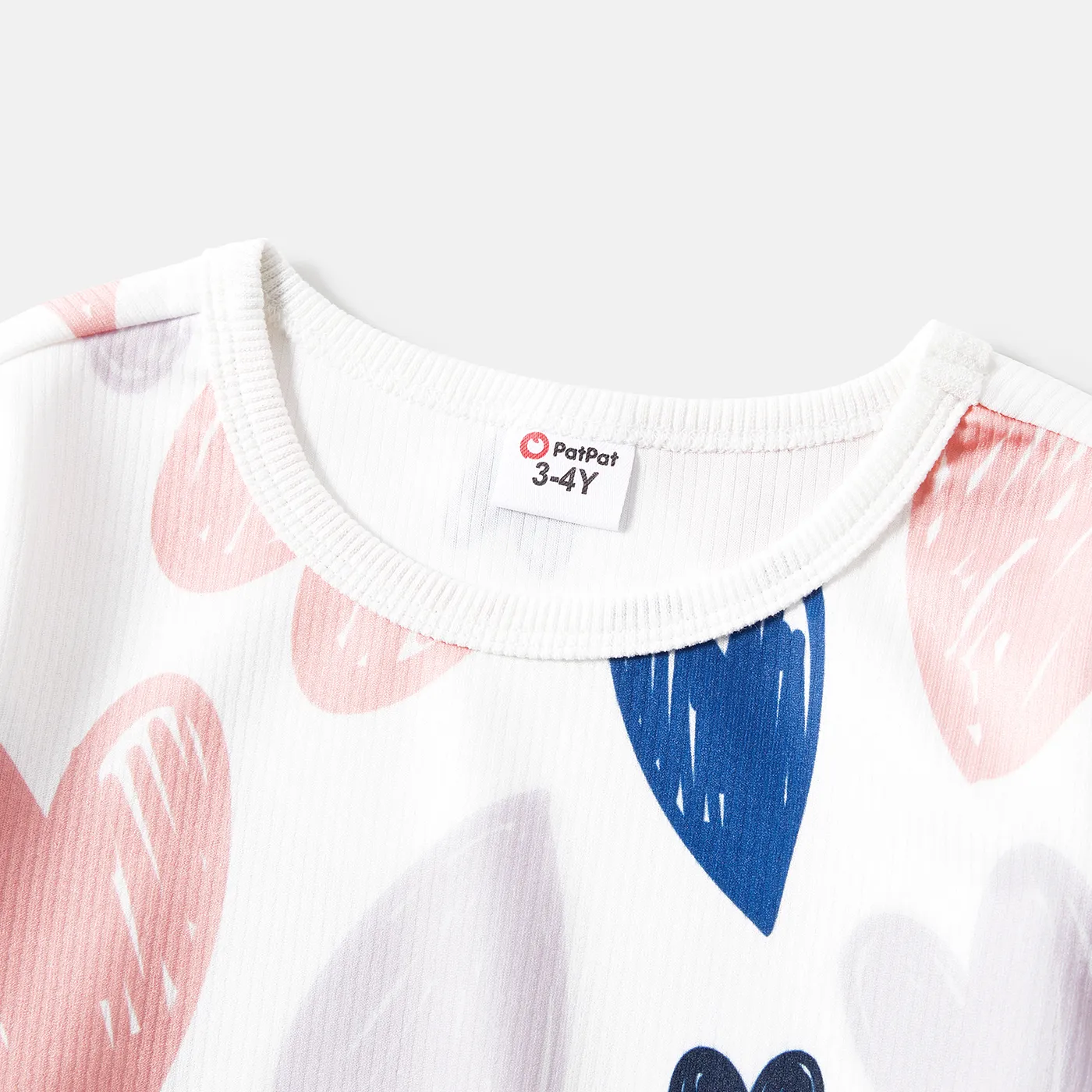 Family Matching Allover Heart Print and Colorblock Ribbed Long-sleeve Sweatshirts  big image 11