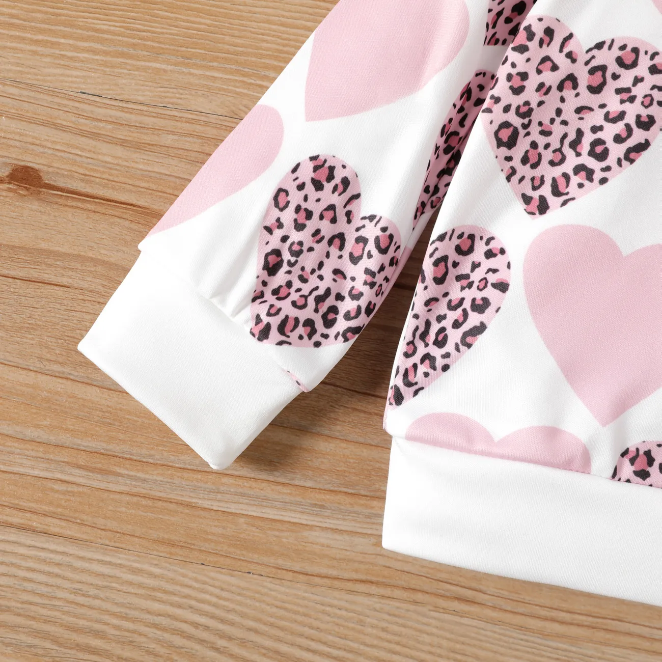 Baby Girl Allover Leopard Heart Print Long-sleeve Sweatshirt White big image 1
