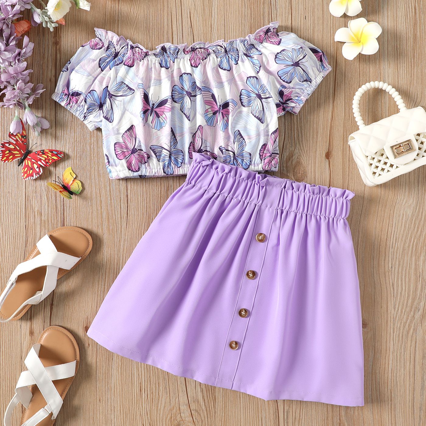 

2pcs Kid Girl Butterfly Print Off Shoulder Short-sleeve Tee and Button Design Shorts Set