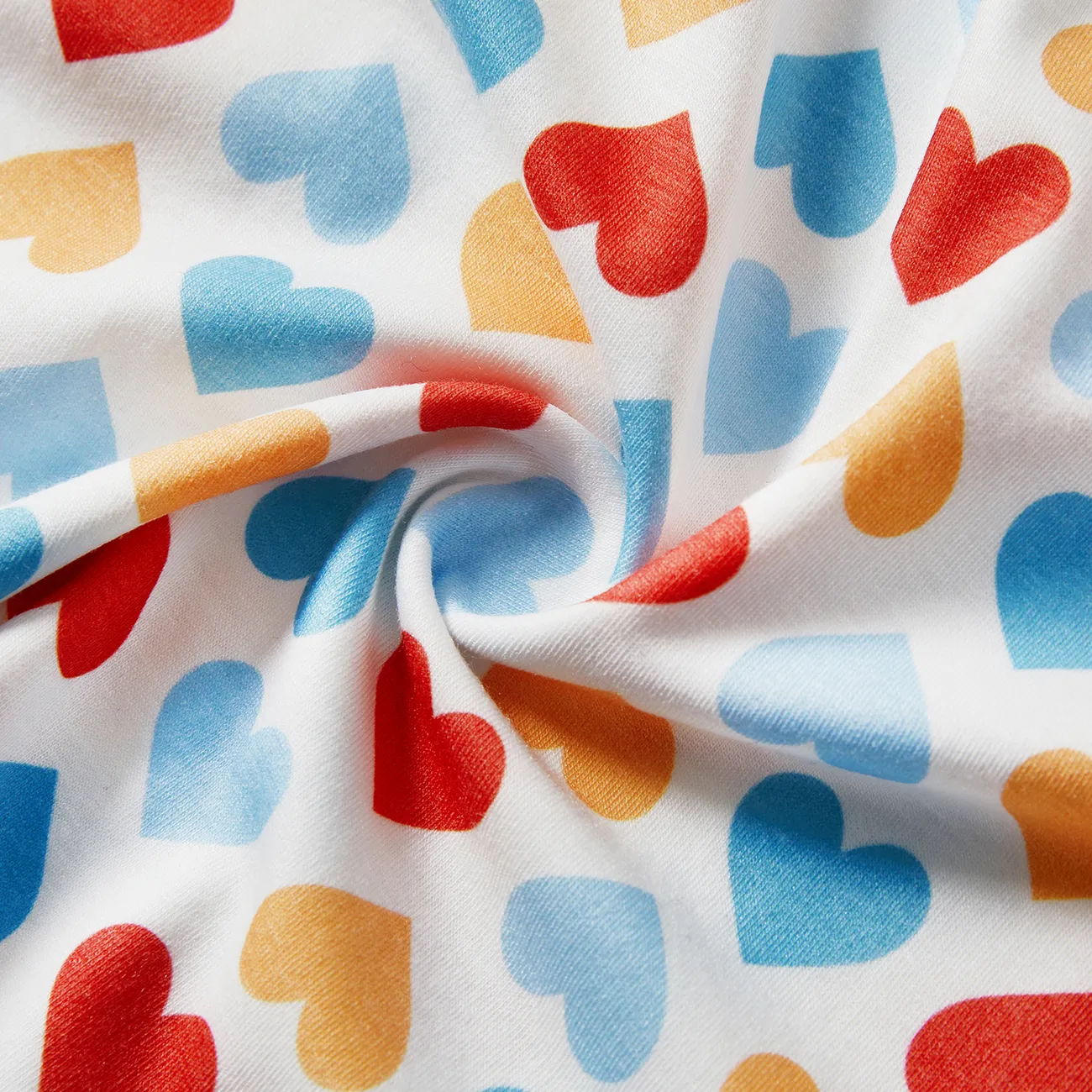 vestido infantil naia™ colorido com estampa de coração e design de laço Branco big image 1