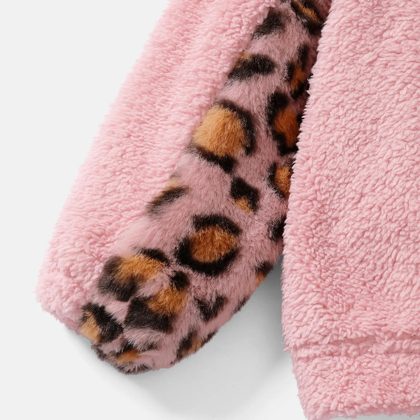 L.O.L. SURPRISE! 2pcs Toddler Girl 100% Cotton Leopard Print Splice Fleece Sweatshirt and Leggings Set Light Pink image 4