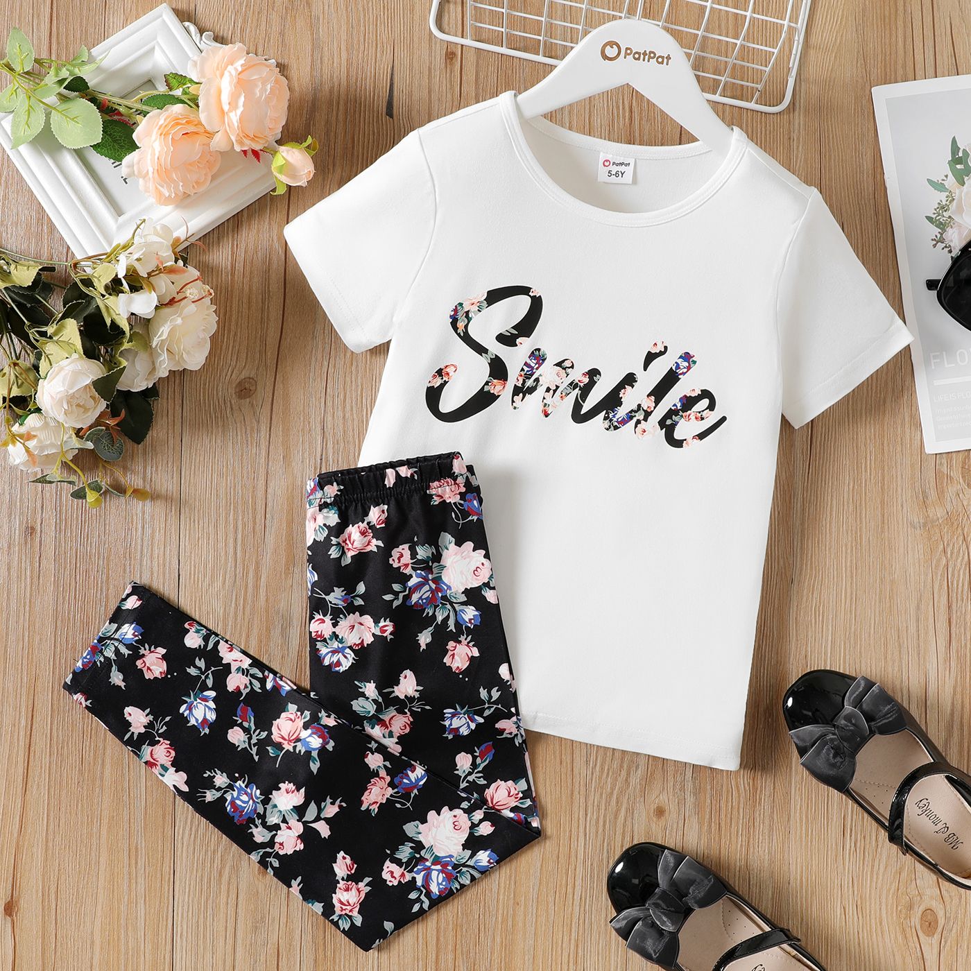 

2pcs Kid Girl Letter Print Short-sleeve Tee and Floral Print Pants Set