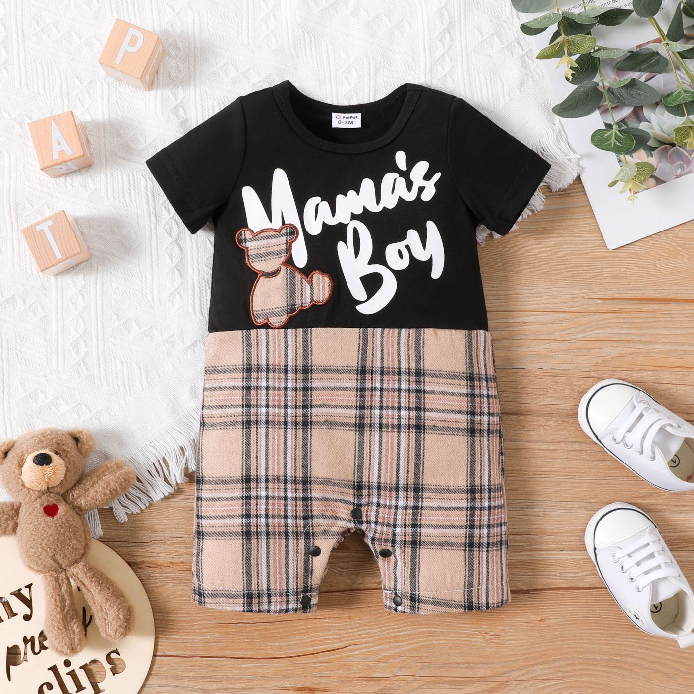 

Baby Boy Letter Print Black & Plaid Spliced Short-sleeve Romper