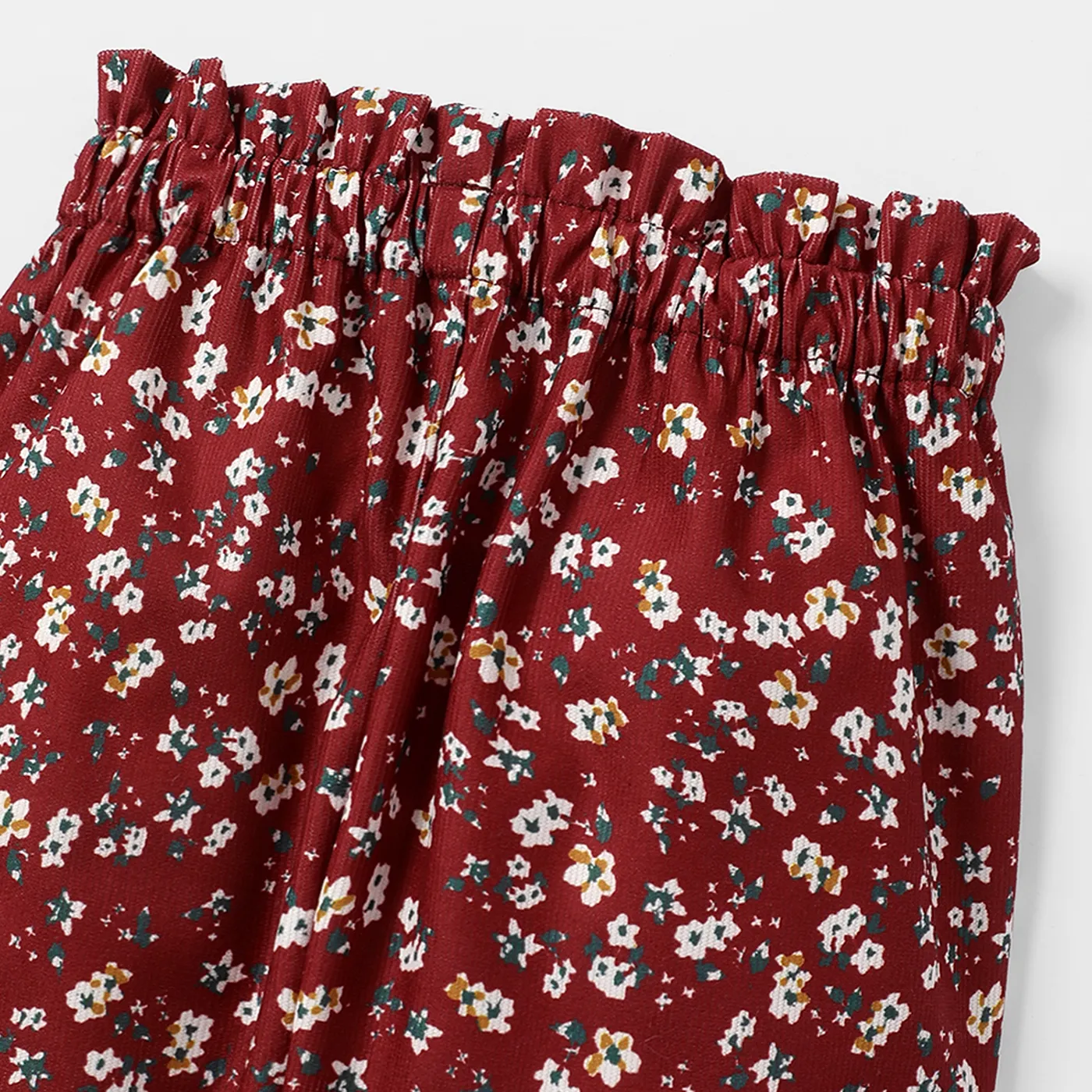 2pcs Baby Girl Rabbit Graphic Long-sleeve Cotton Sweatshirt and Floral Print Pants Set  image 3