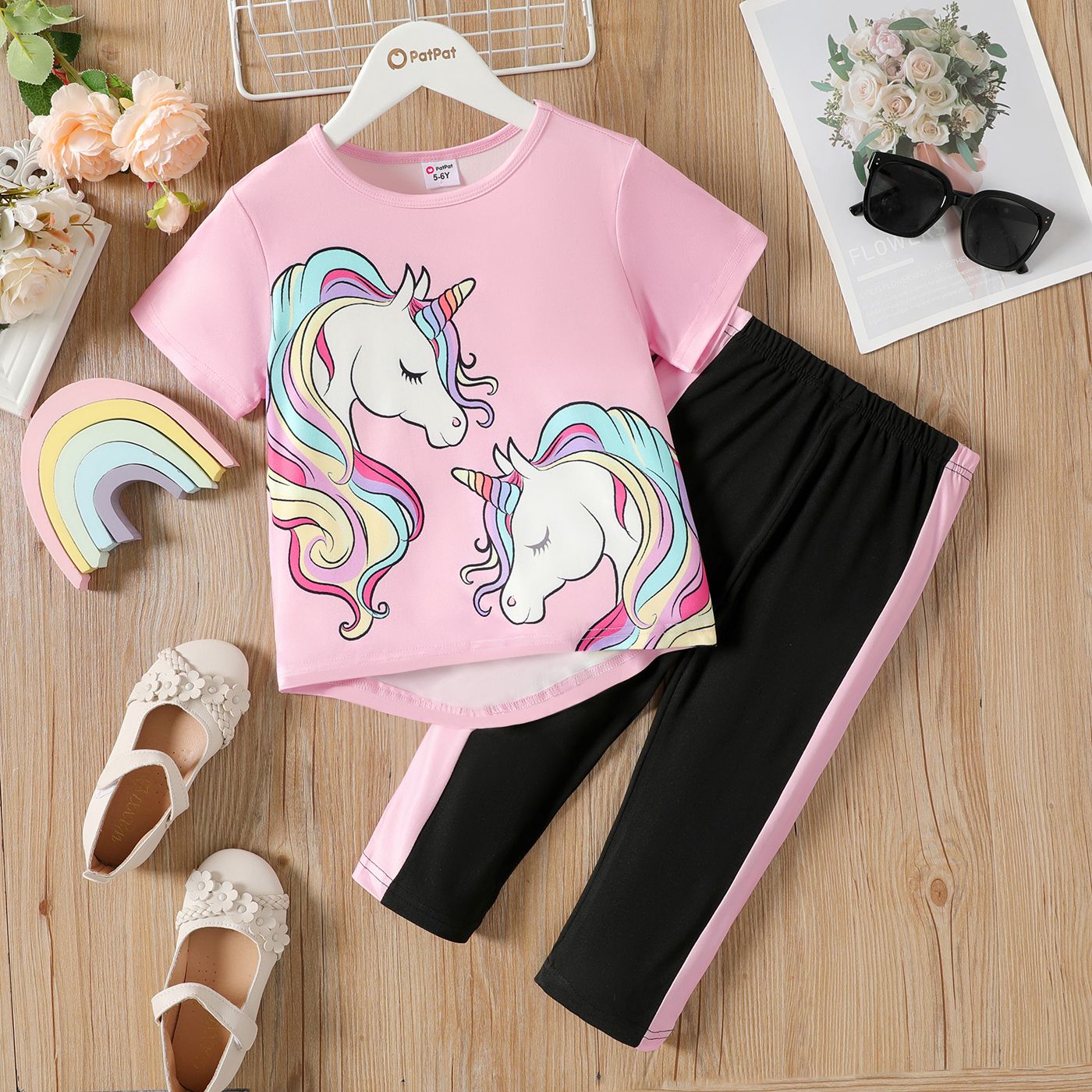 

2pcs Kid Girl Unicorn Print High Low Short-sleeve Tee and Capri Leggings Set