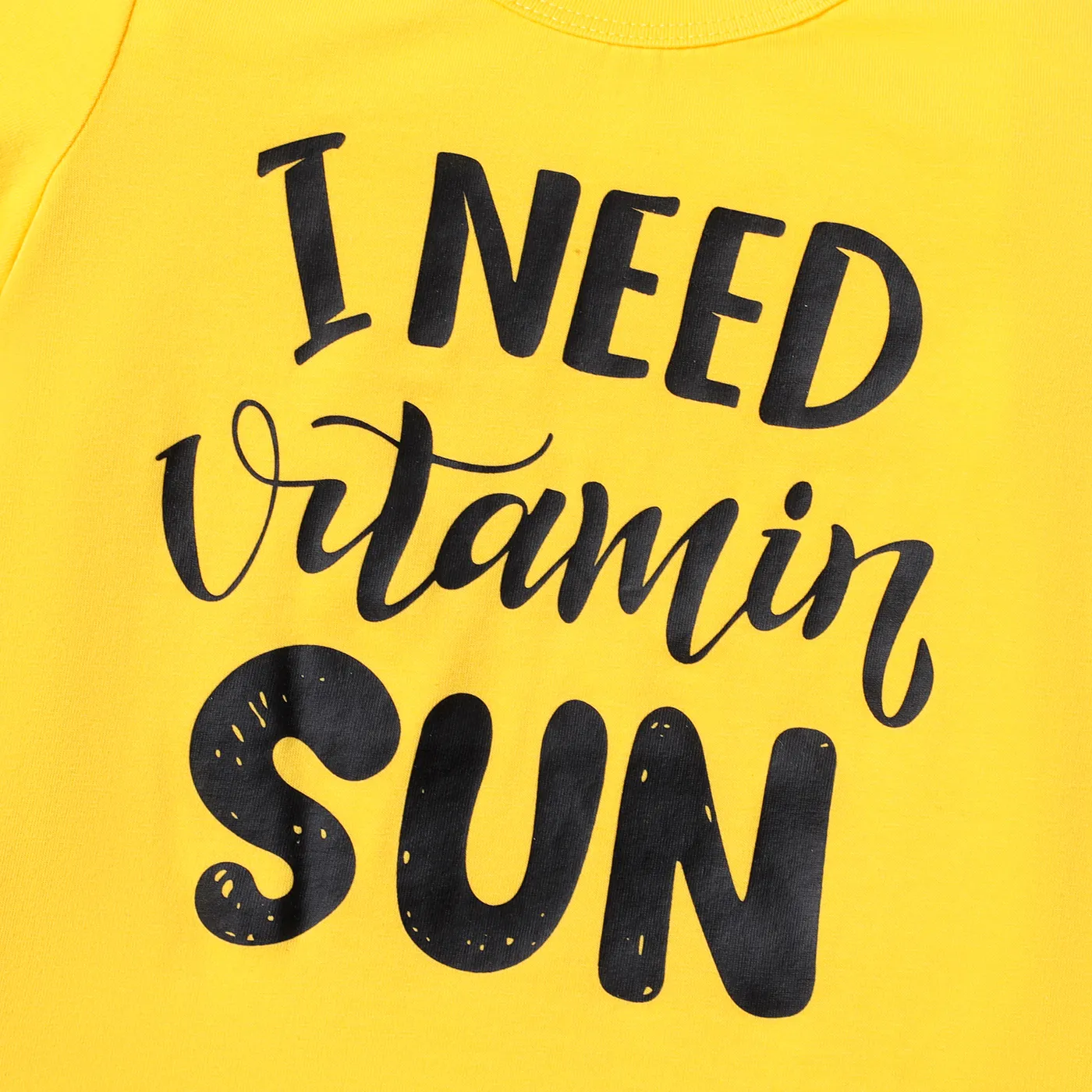 2pcs Toddler Boy Letter Print Cotton Short-sleeve Tee and Ripped Shorts Set  image 4