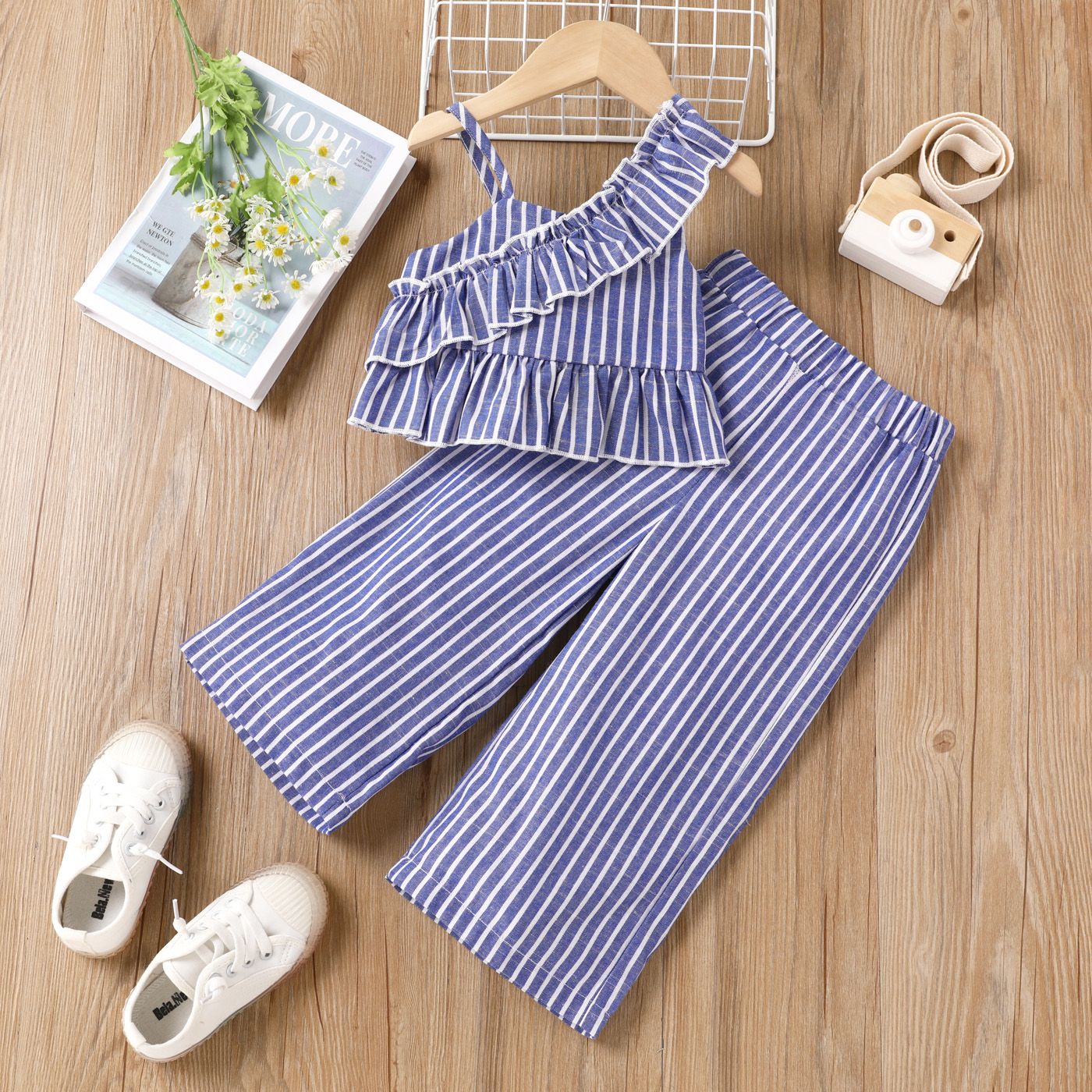 

2pcs Toddler Girl Trendy Stripe Ruffle Camisole and Pants Set