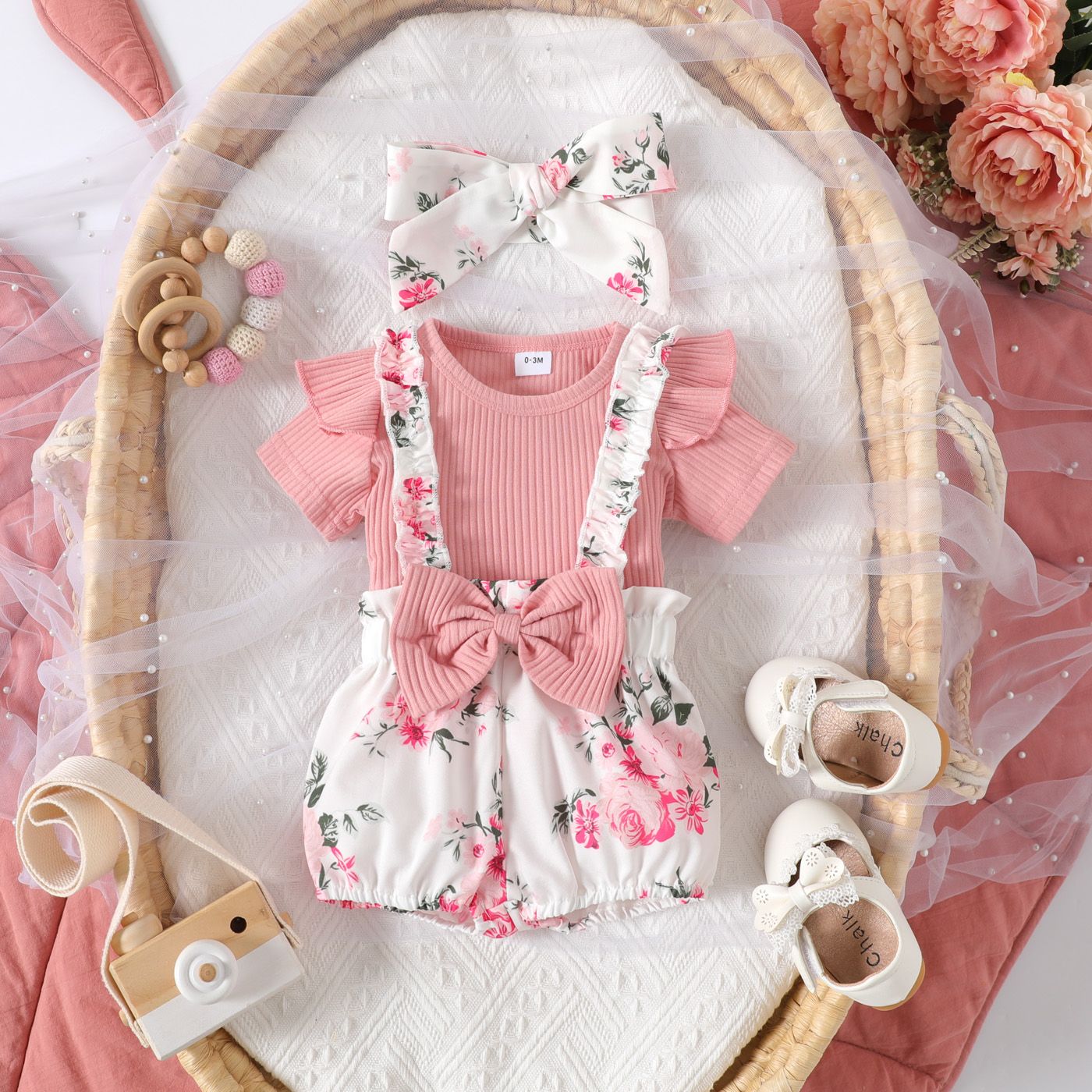 

3pcs Baby Girl Solid Cotton Ribbed Ruffle Short-sleeve Romper and Floral Print Suspender Shorts & Headband Set