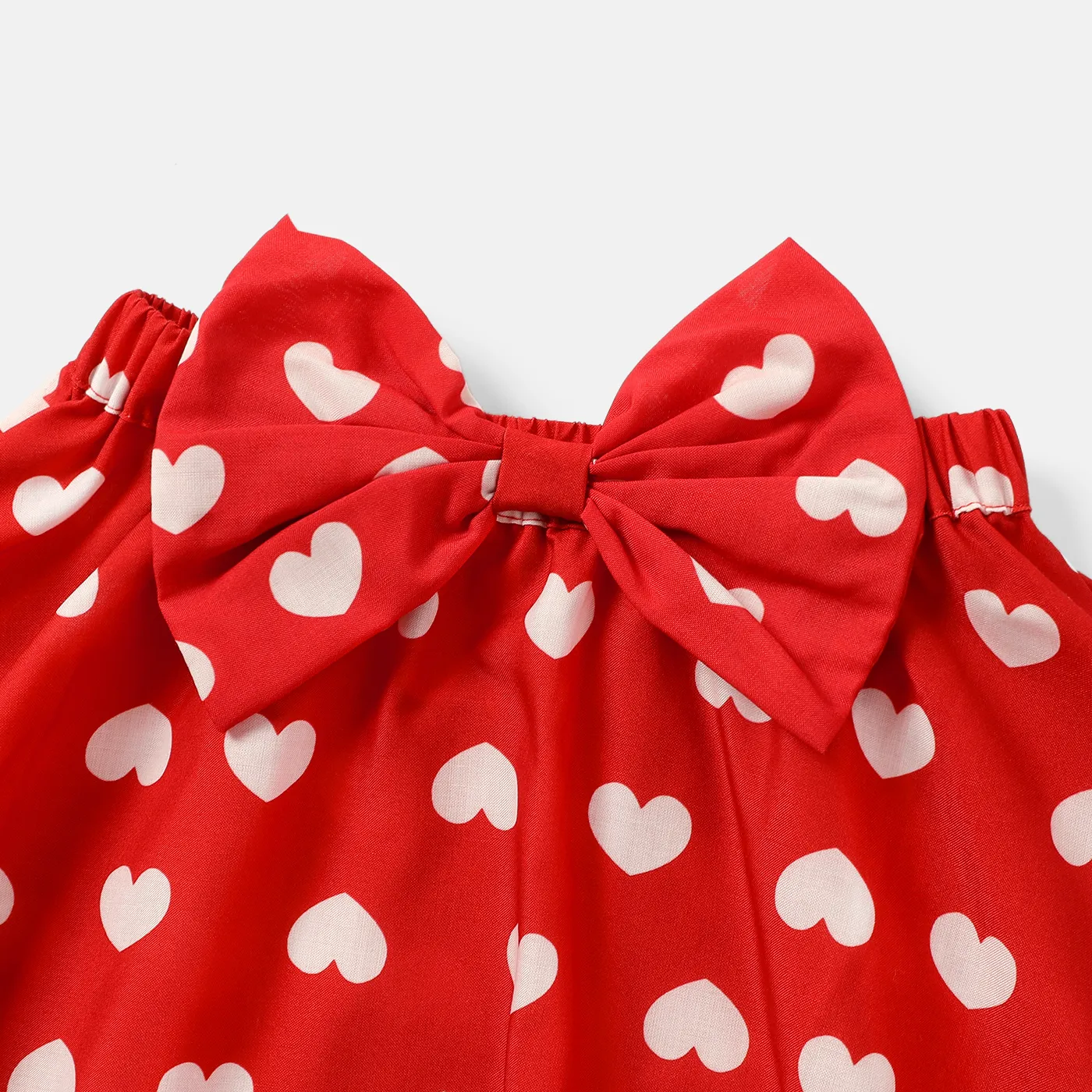 2pcs Toddler Girl Valentine's Day Heart Print Ruffled Long-sleeve Tee and Bows Design Skirt Set  image 5