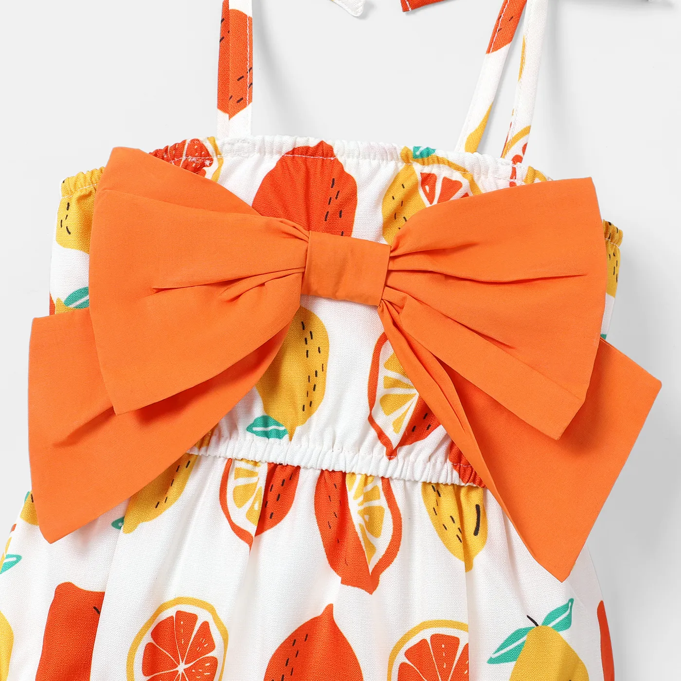 2pcs Baby Girl Cotton Bow Decor Allover Fruit Print Spaghetti Strap Romper & Headband Set Orange image 3