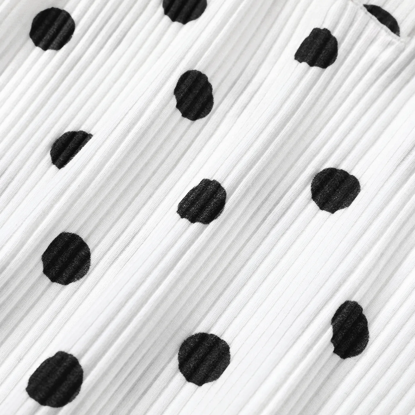 Toddler Girl Cotton Polka dots Button Design Flounce Short-sleeve Tee BlackandWhite image 3