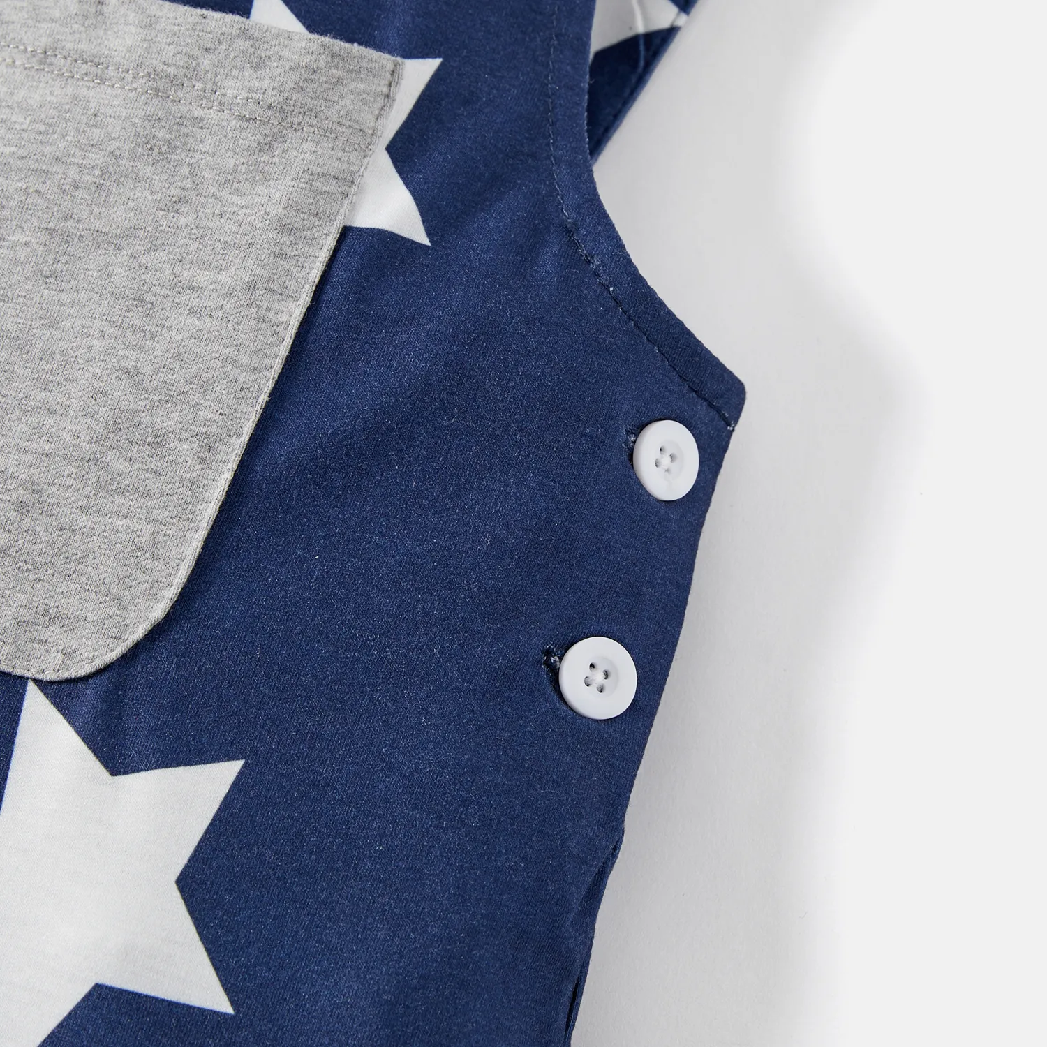 Naia Baby Boy Star Print Pocket Design Sleeveless Rompers  image 4