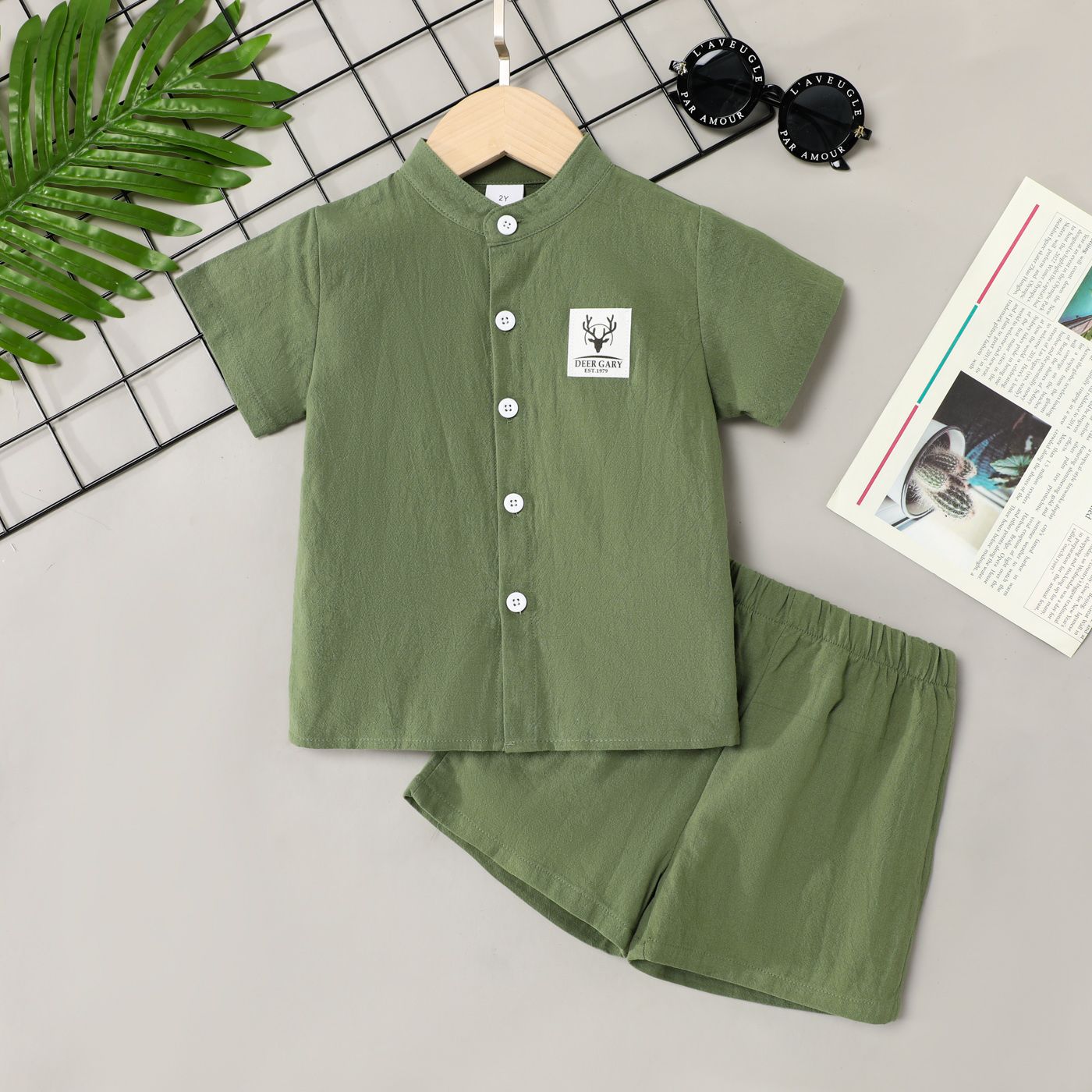 

2pcs Toddler Boy 100% Cotton Trendy Short-sleeve Shirt and Shorts Set