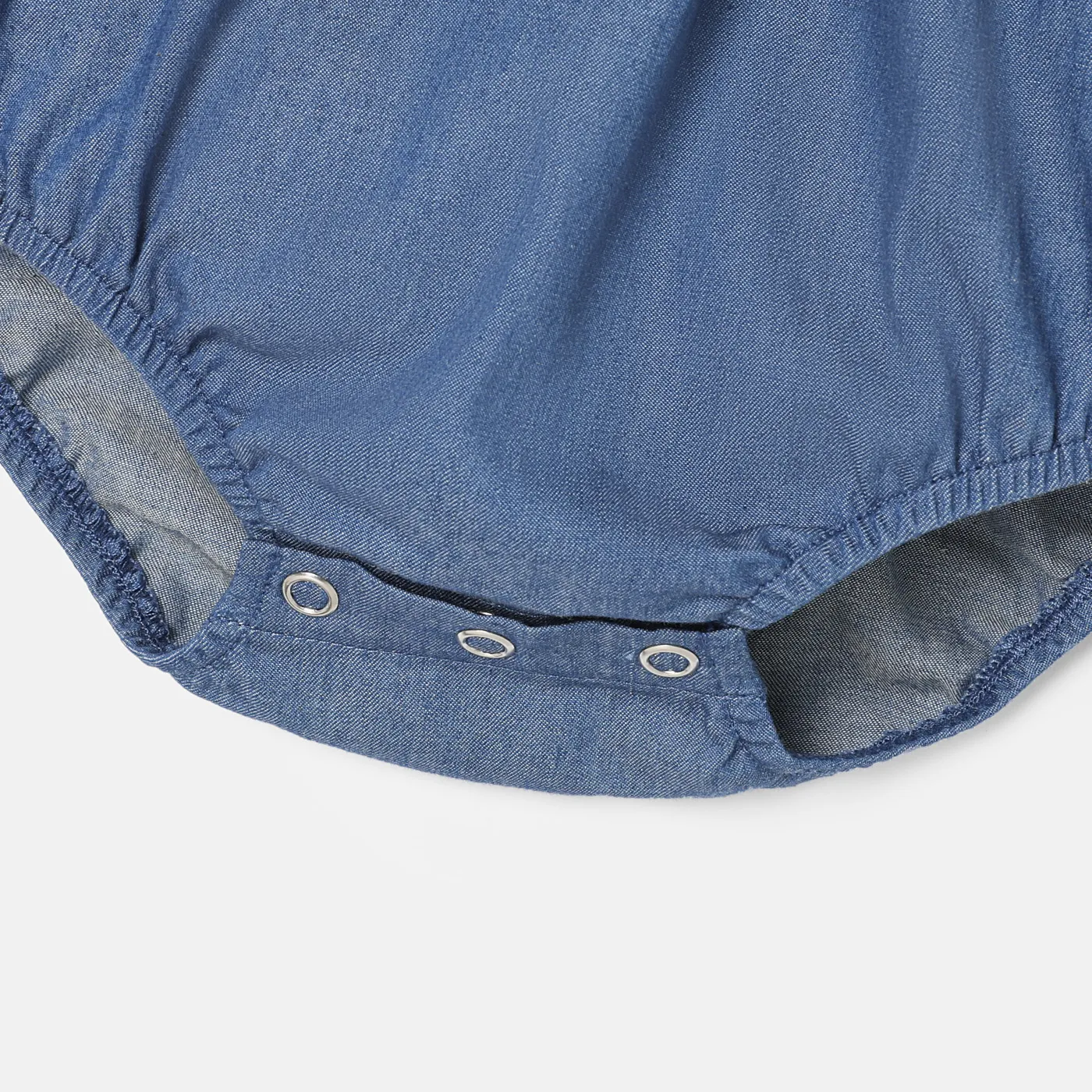Baby Girl 100% Cotton Denim Flutter-sleeve Romper  image 4