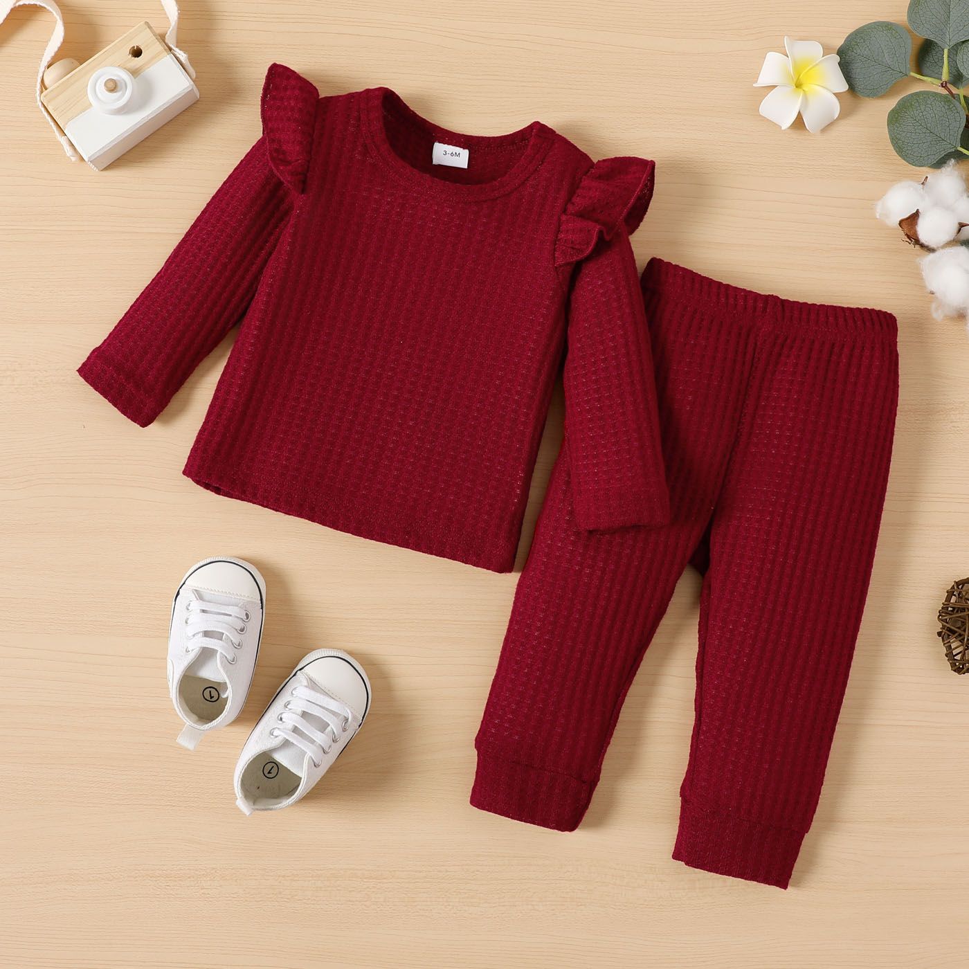 

2pcs Baby Girl Solid Waffle Textured Long-sleeve Set