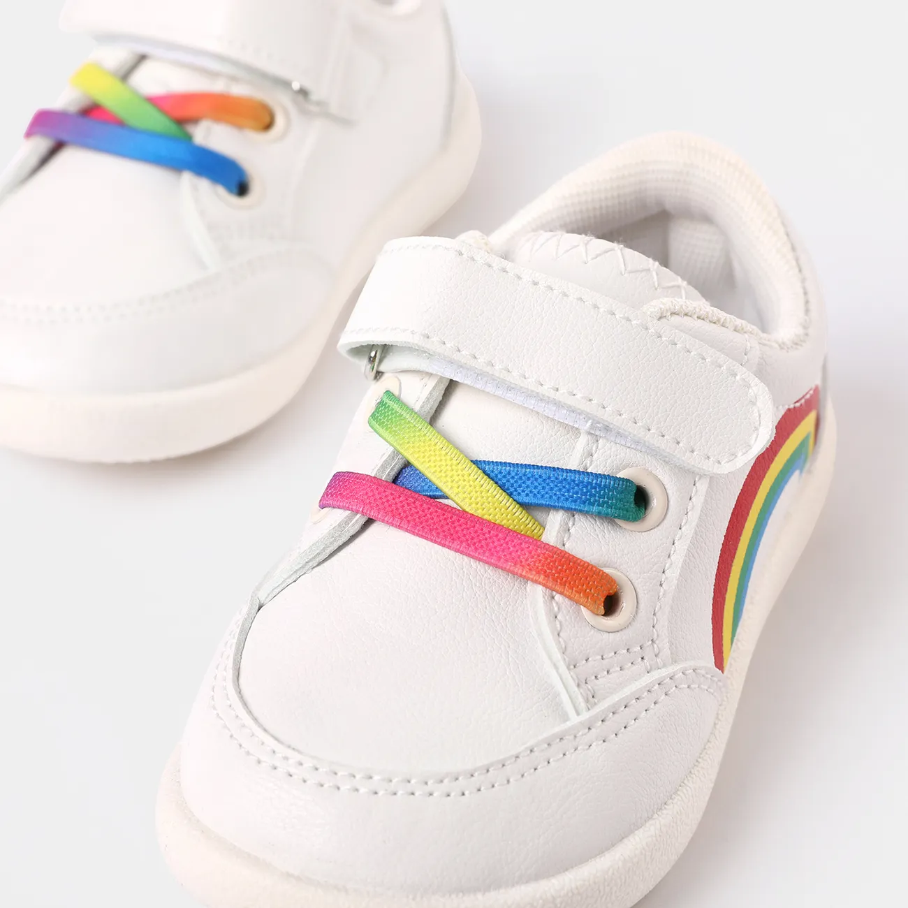 حذاء رياضي خفيف الوزن للأطفال الصغار / الأطفال بألوان قوس قزح (التدرج اللوني لرباط الحذاء عشوائي) أبيض big image 1