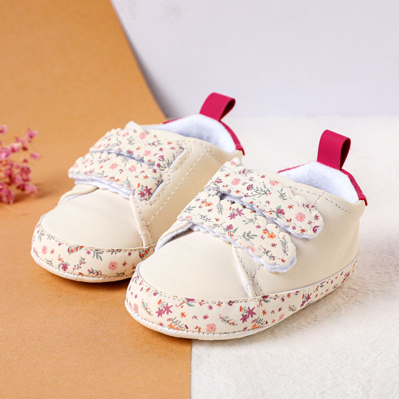 

Baby / Toddler Floral Print Prewalker Shoes