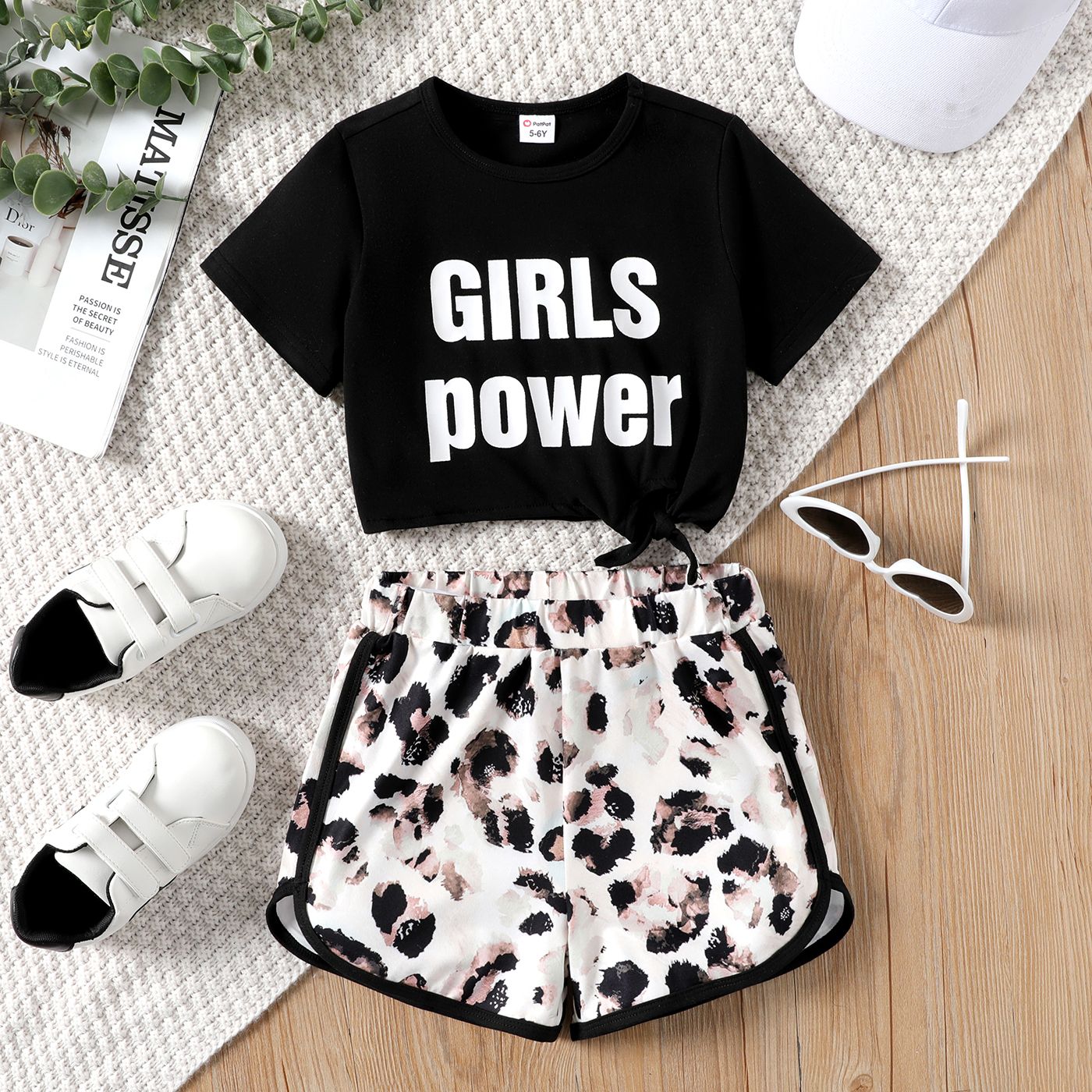 

2pcs Kid Girl Letter Print Tie Knot Short-sleeve Tee and Leopard Print Shorts Set