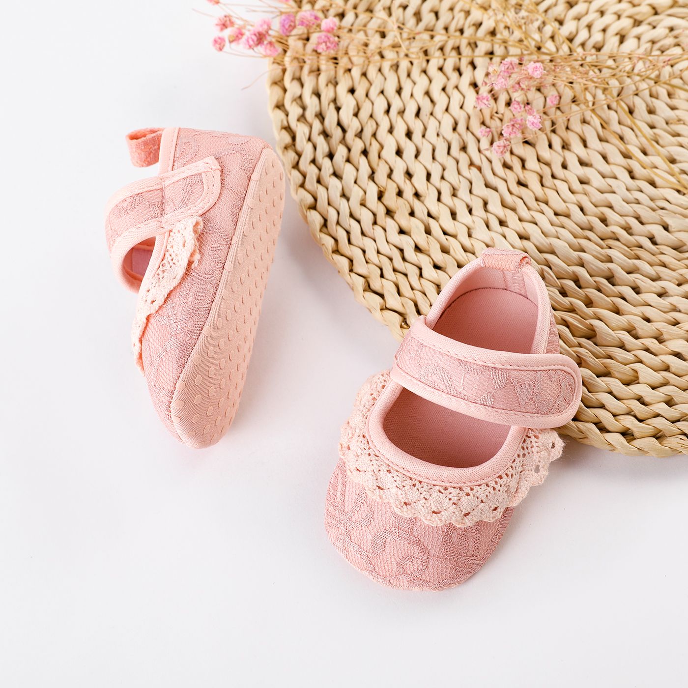 

Baby / Toddler Lace Trim Prewalker Shoes