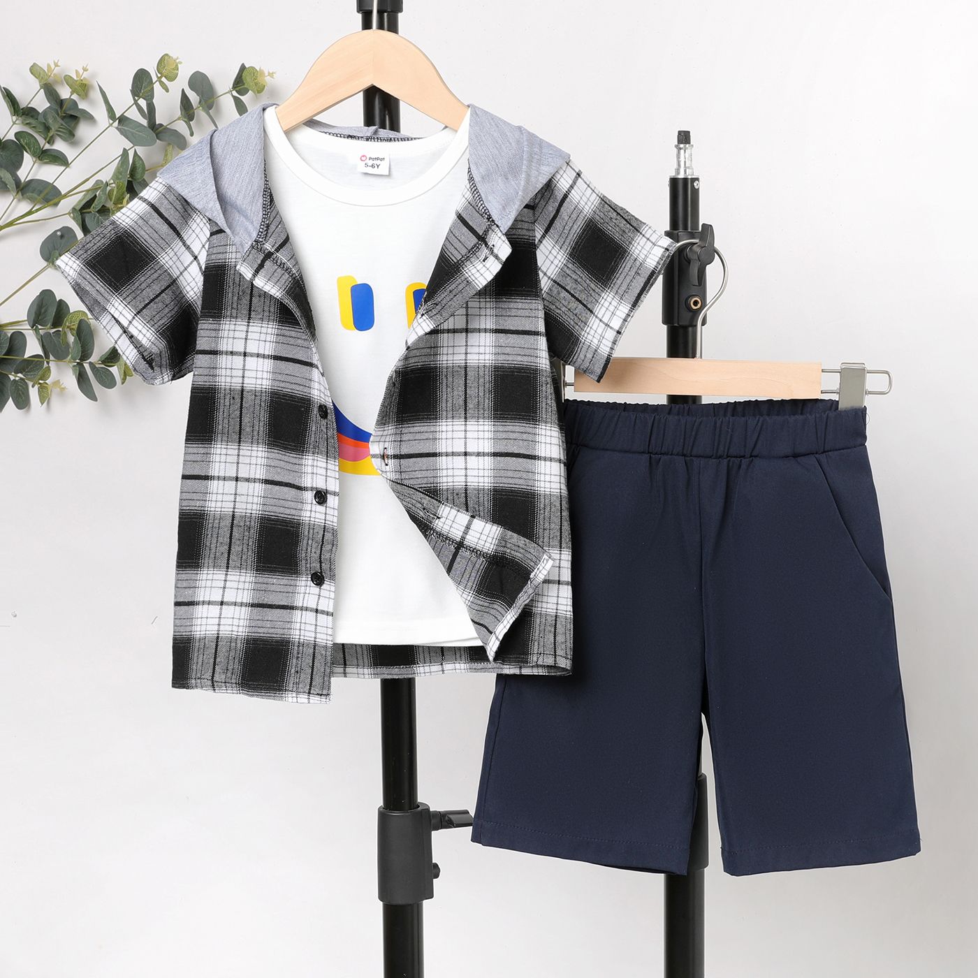 

Kid Boy Smile Face Print Tank Top / Plaid Hooded Short-sleeve Shirt / Basic Solid Color Elasticized Shorts