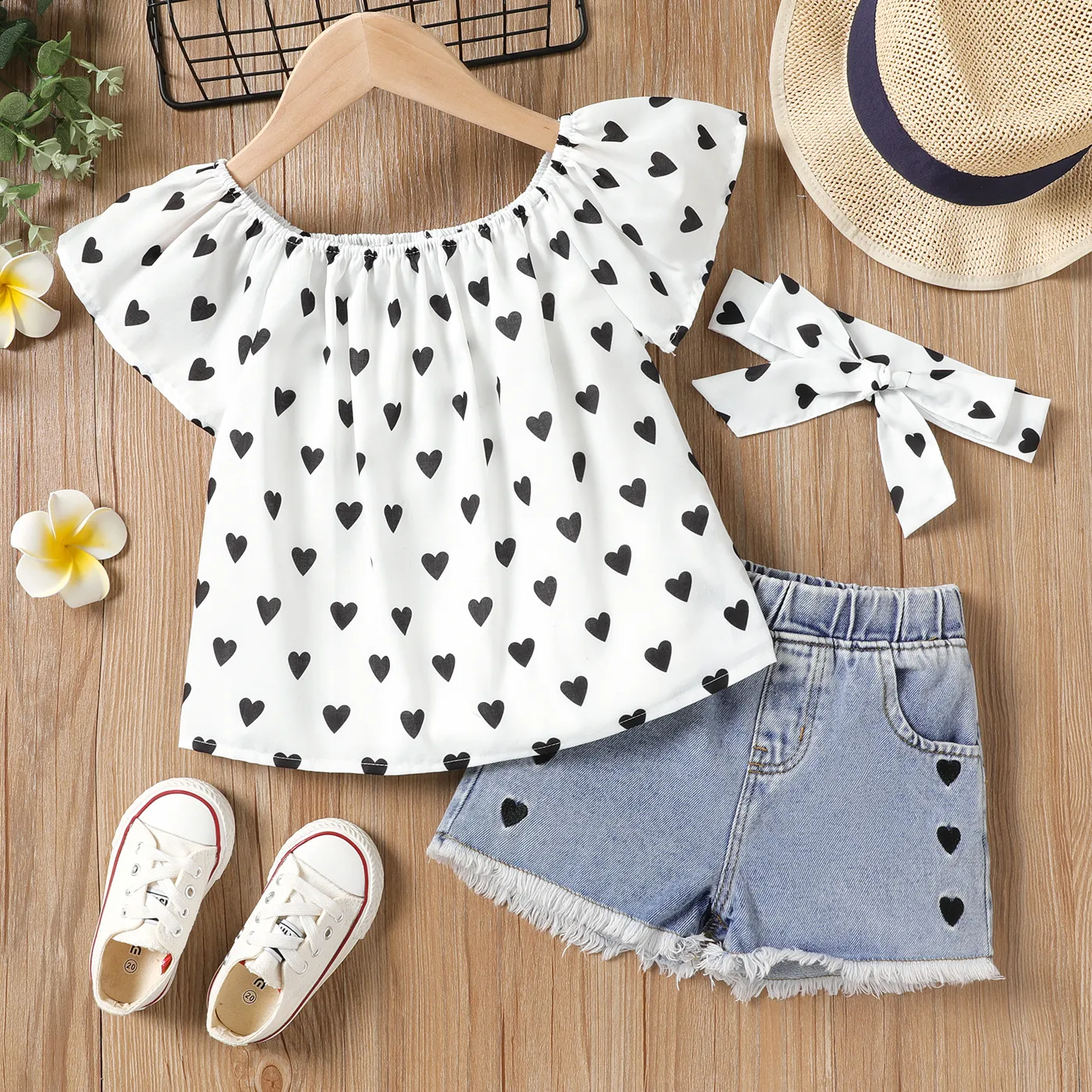 3pcs Toddler Girl Heart Print Off Shoulder Blouse and Denim Shorts & Headband Set  big image 1
