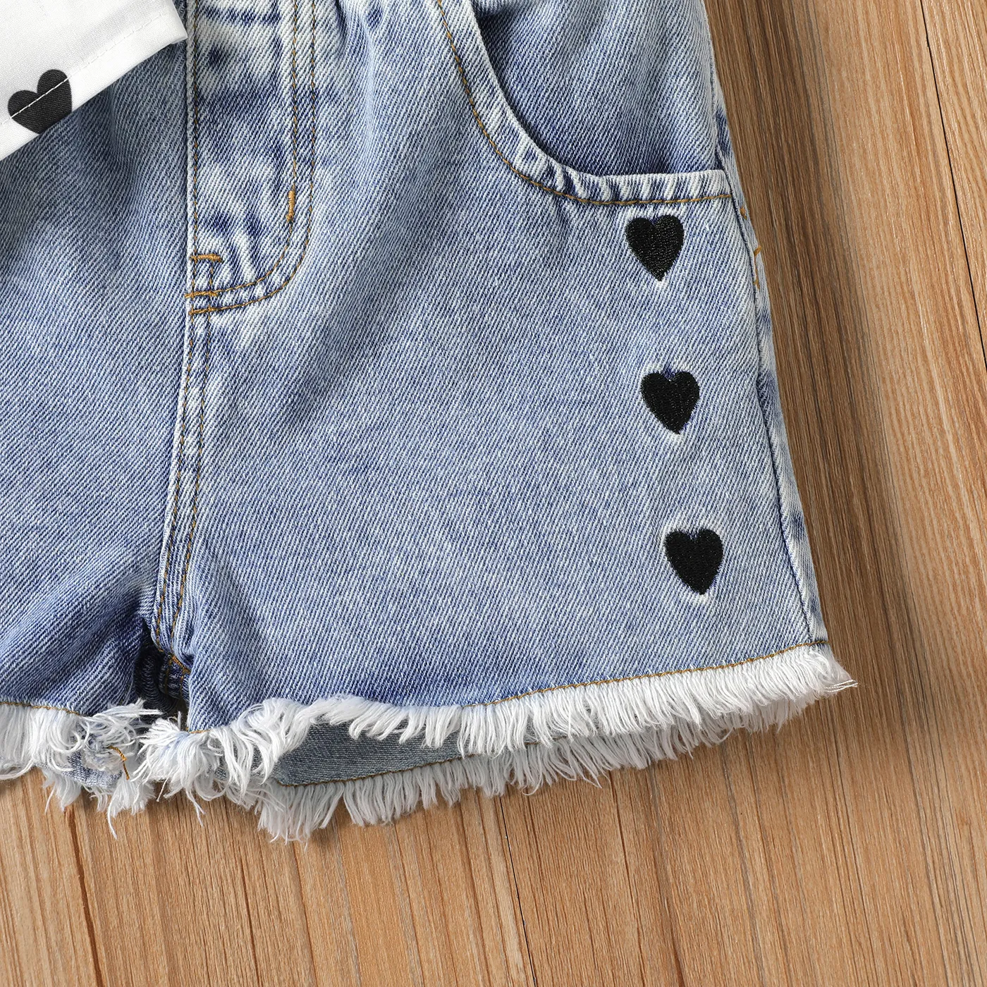 3pcs Toddler Girl Heart Print Off Shoulder Blouse and Denim Shorts & Headband Set  image 6
