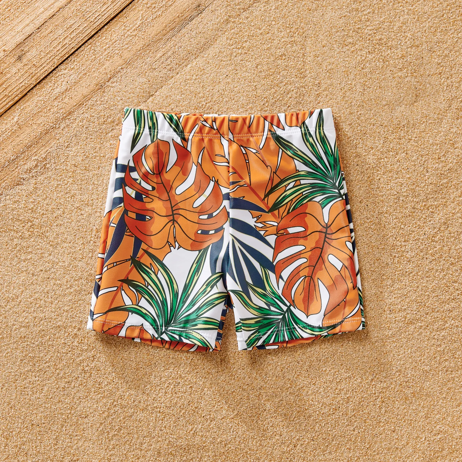 Family Matching Tropical Plant Print Two-piece Swimsuit and Swim Trunks Shorts  big image 1