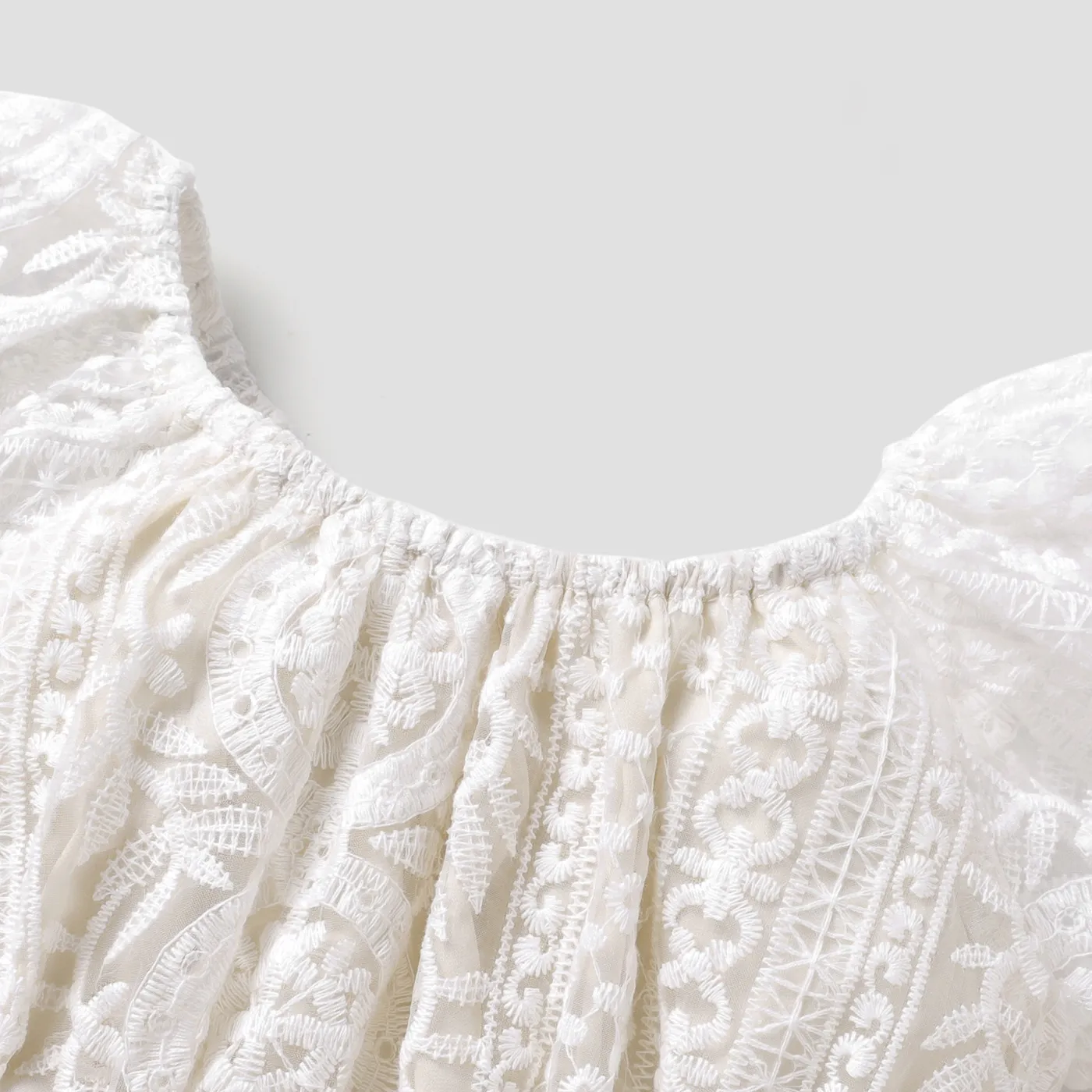 Baby Girl Solid Lace Flutter-sleeve Romper Apricot image 3
