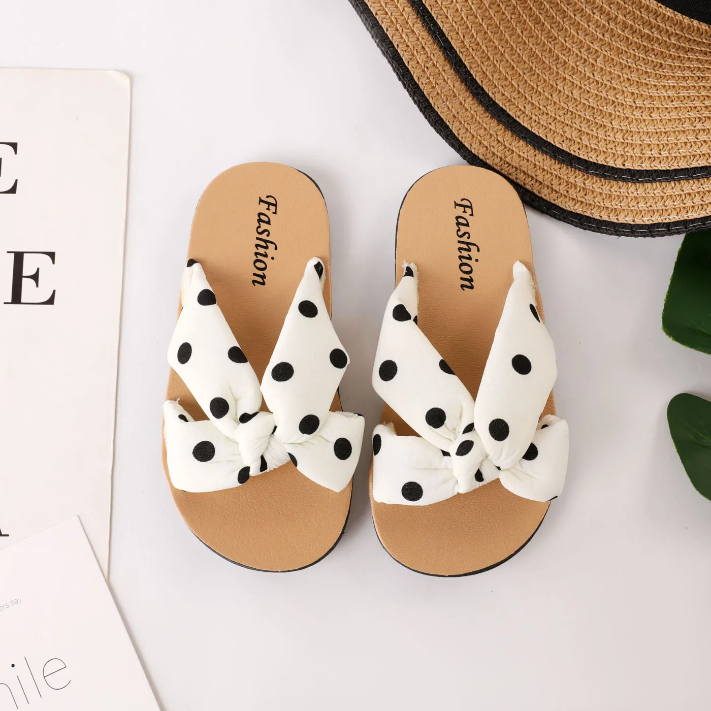 Toddler Girls Cute Polka Dot Slippers  image 2