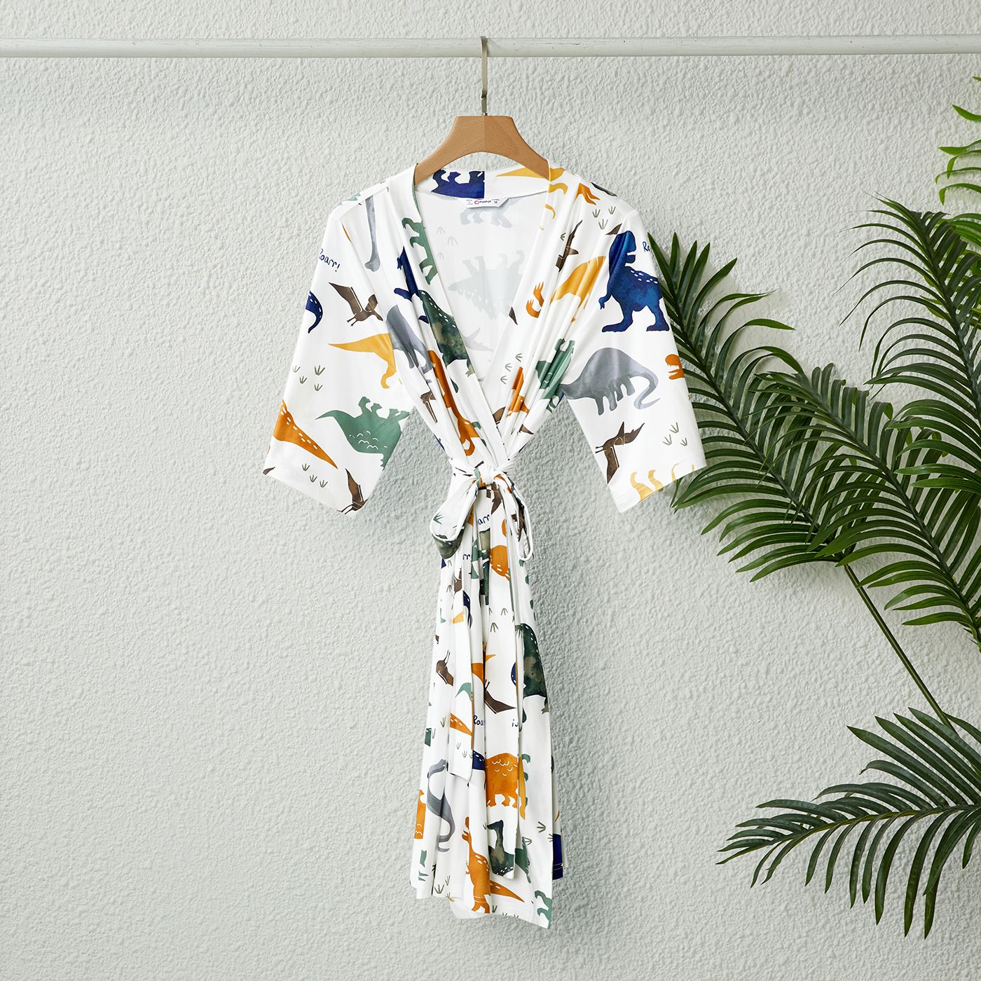 Family Matching Allover Dinosaur Print Half-sleeve Belted Robe And Swaddle Blanket Or Cotton Letter Graphic Short-sleeve Tee Sets