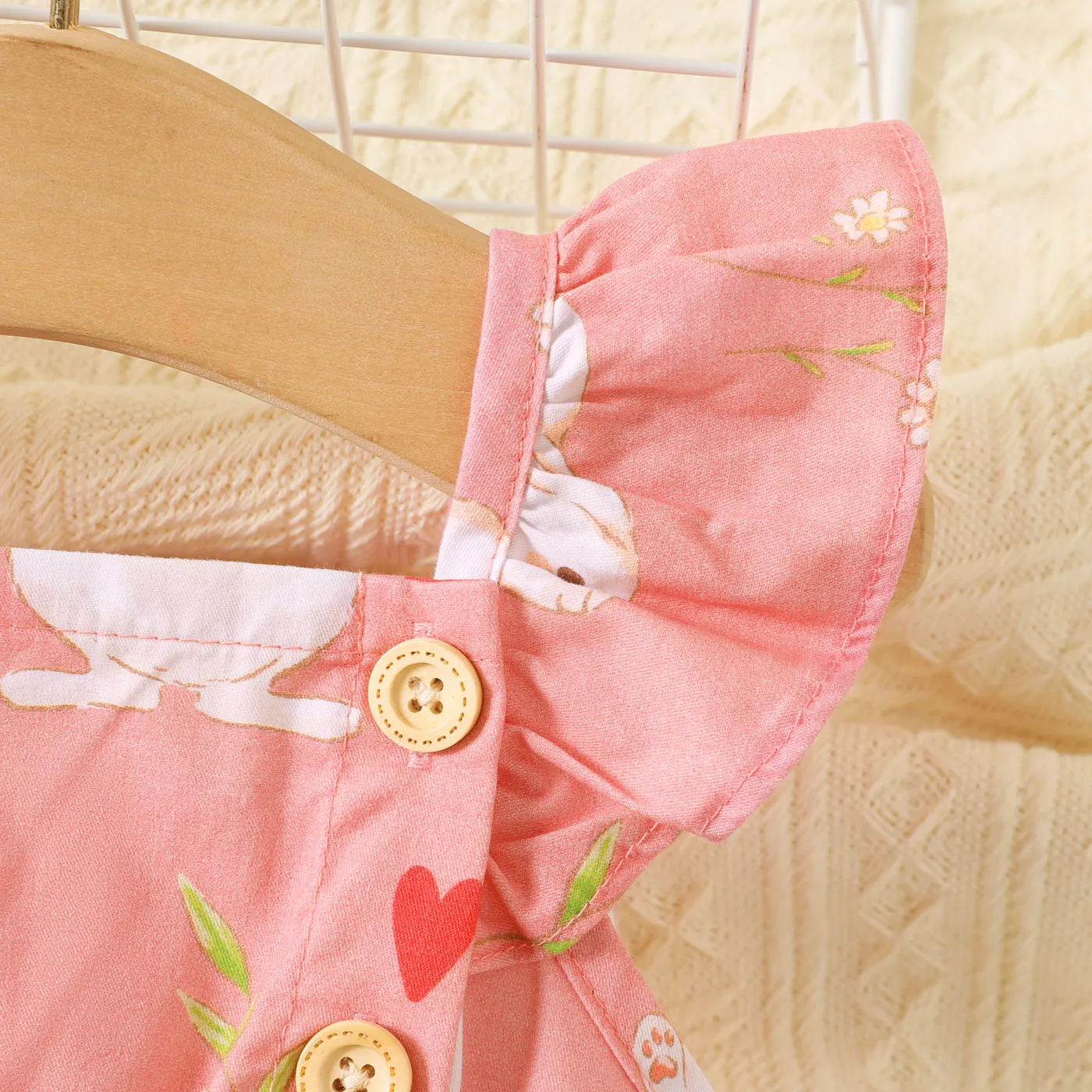 Baby Girl 100% Cotton Allover Rabbit Print Flutter-sleeve Jumpsuit  image 3