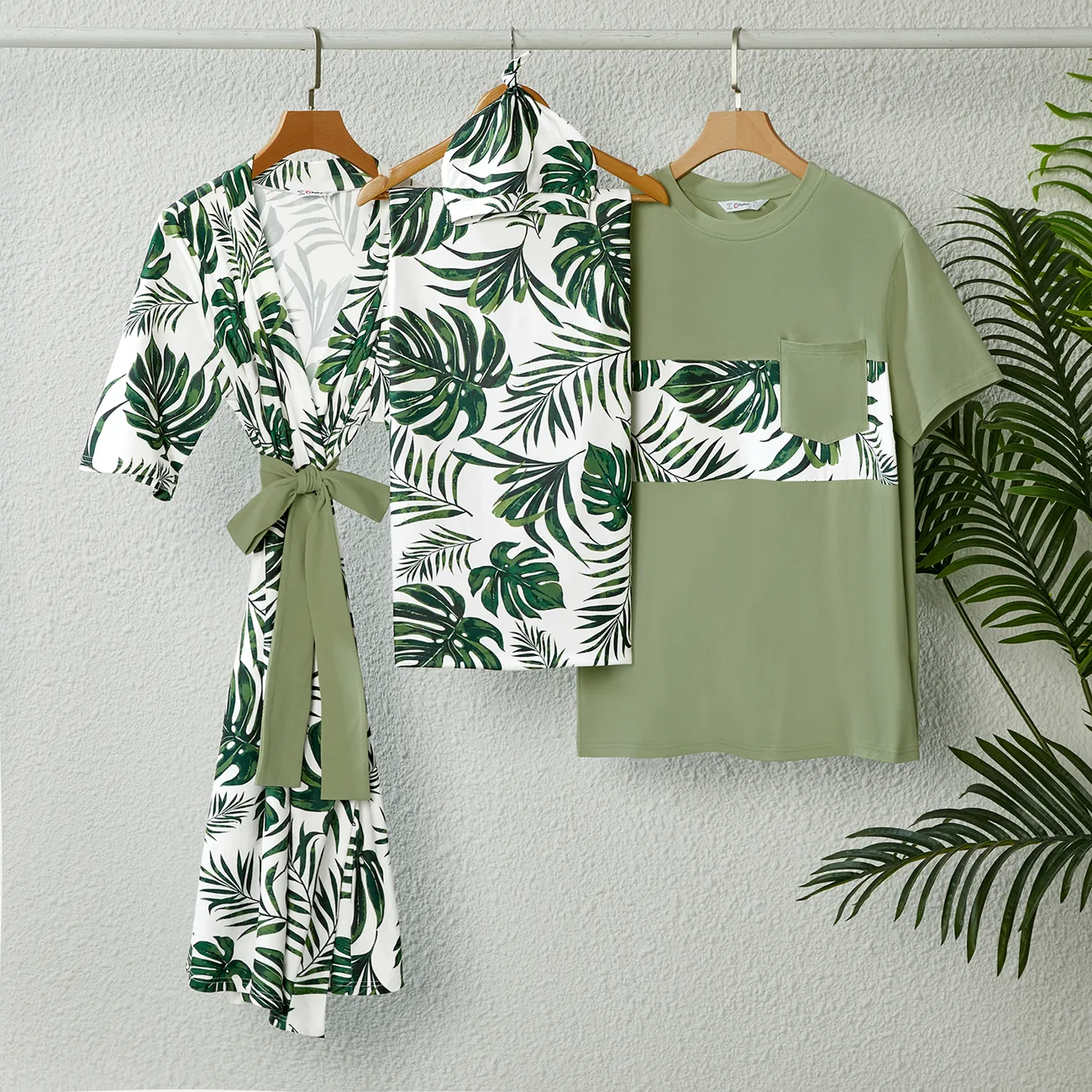 Family Matching Allover Plant Print Robe & Swaddle Blanket or Cotton Tee Sets GrayGreen big image 1
