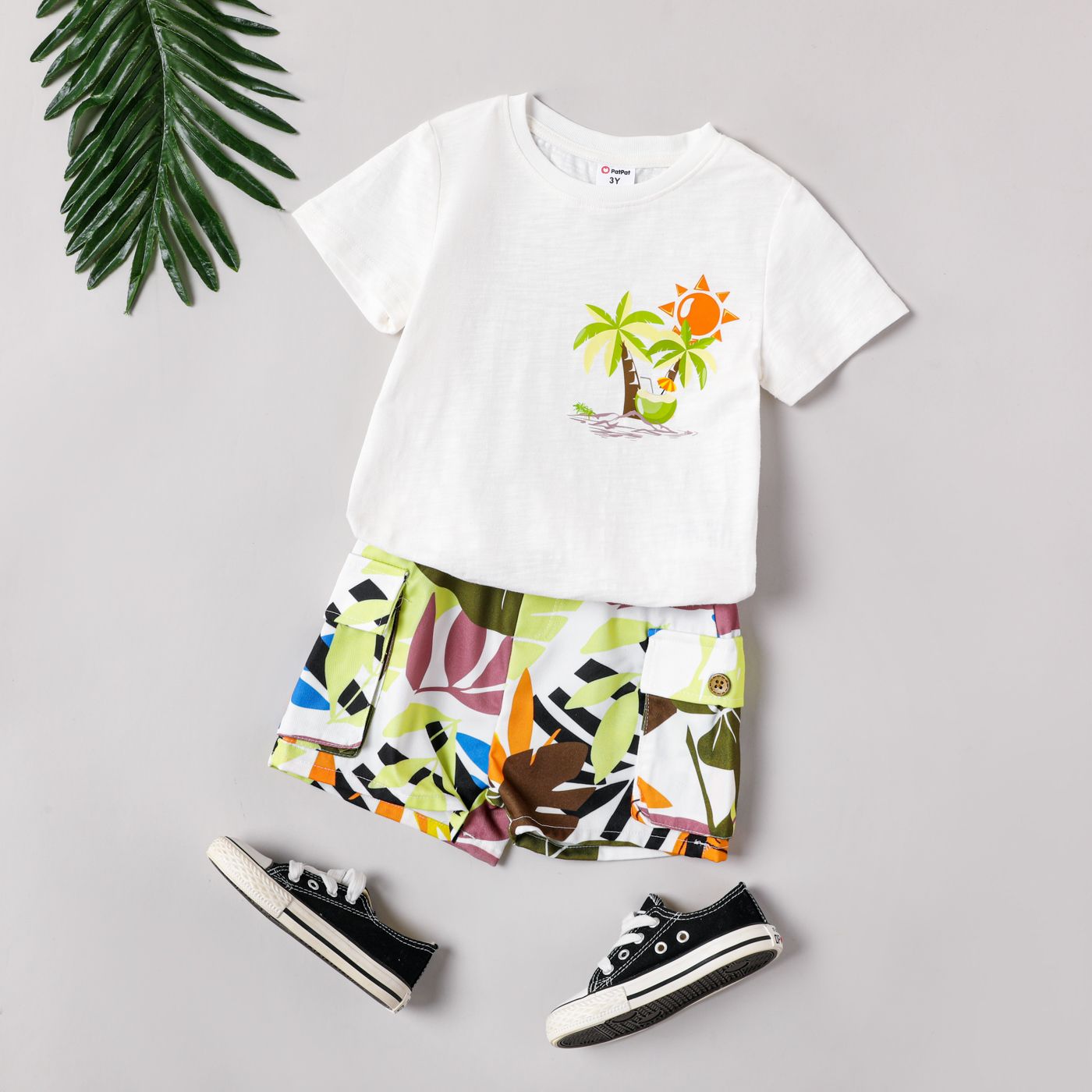 

2pcs Toddler Boy Flora Print Short-sleeve Tee and Elasticized Shorts Set