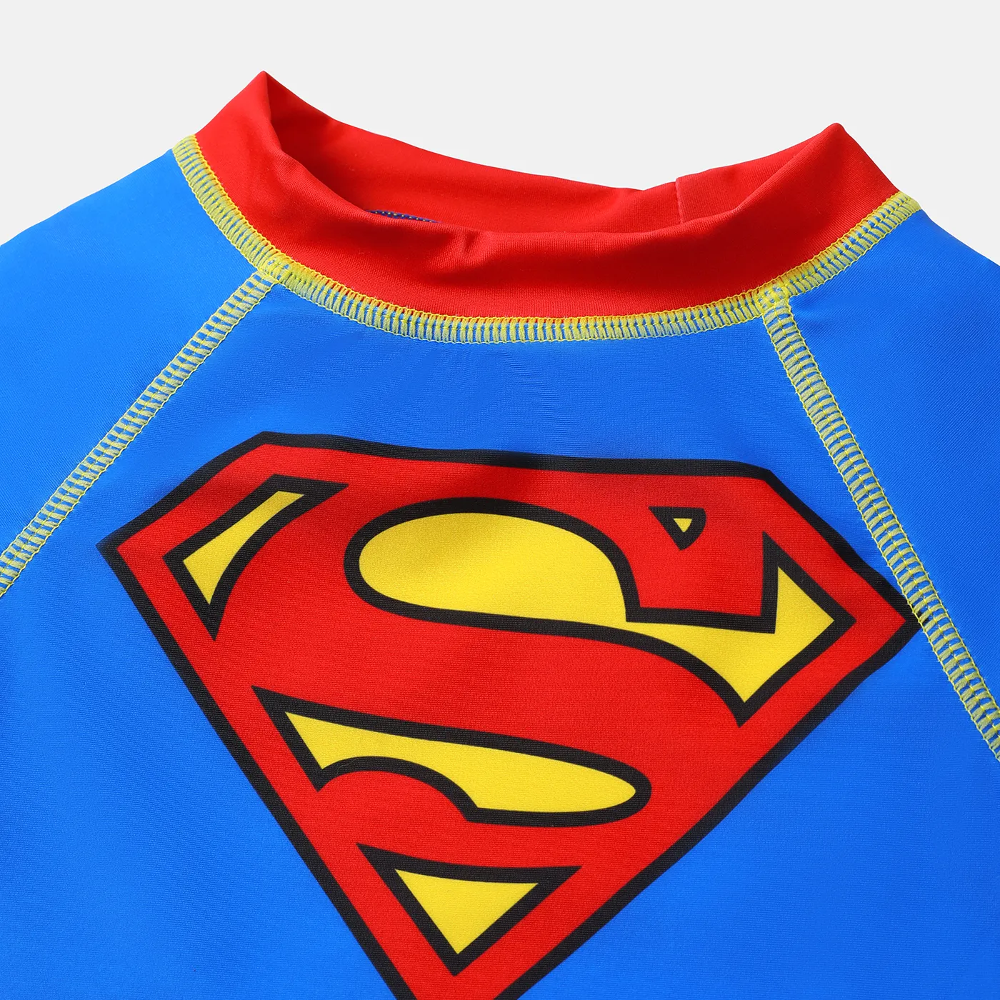 بدلة سباحة للأولاد الصغار من Justice league من قطعتين بأكمام قصيرة ولباس جذوع أزرق image 3