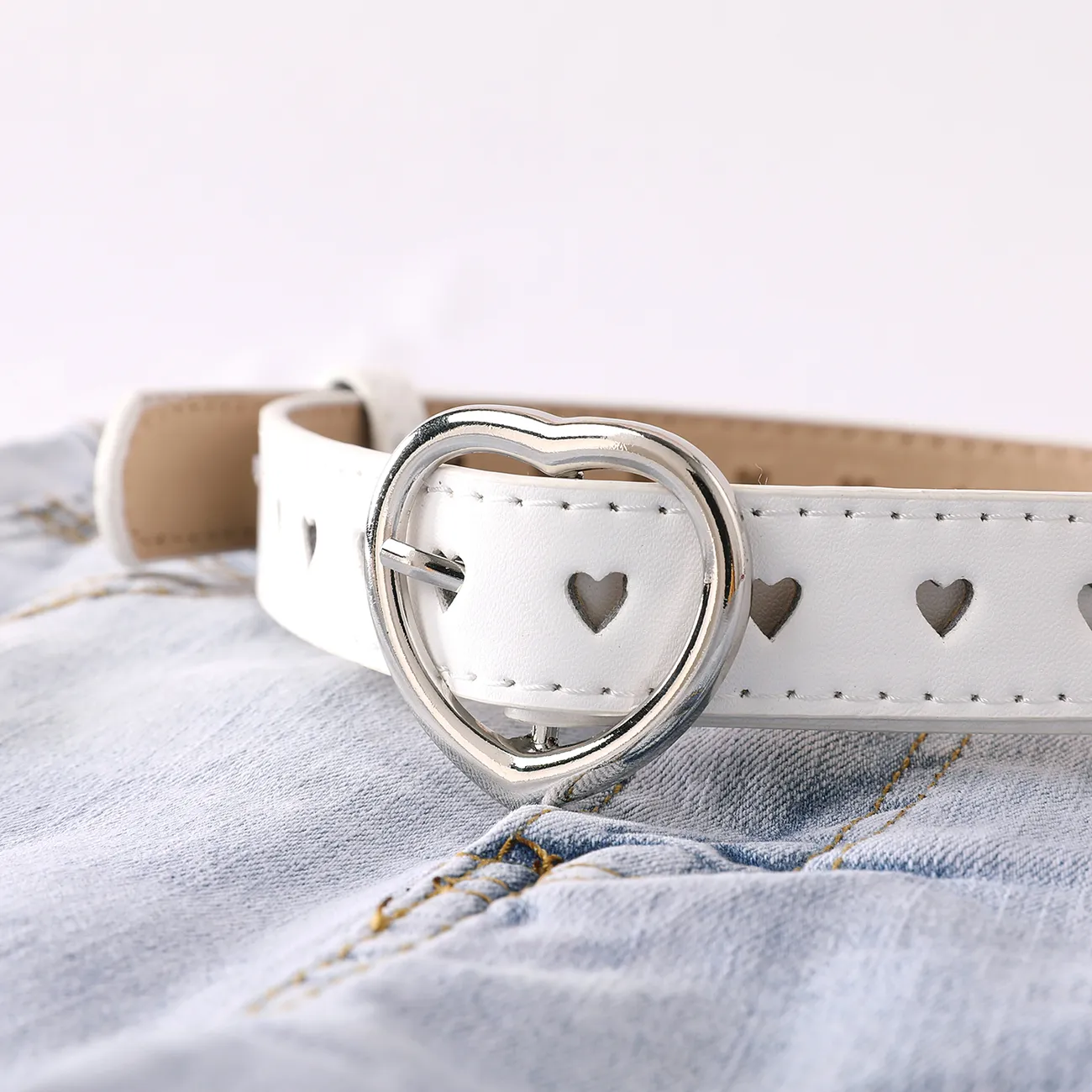 cinturón de hebilla de corazón en forma de corazón hueco de moda para niños Blanco big image 1
