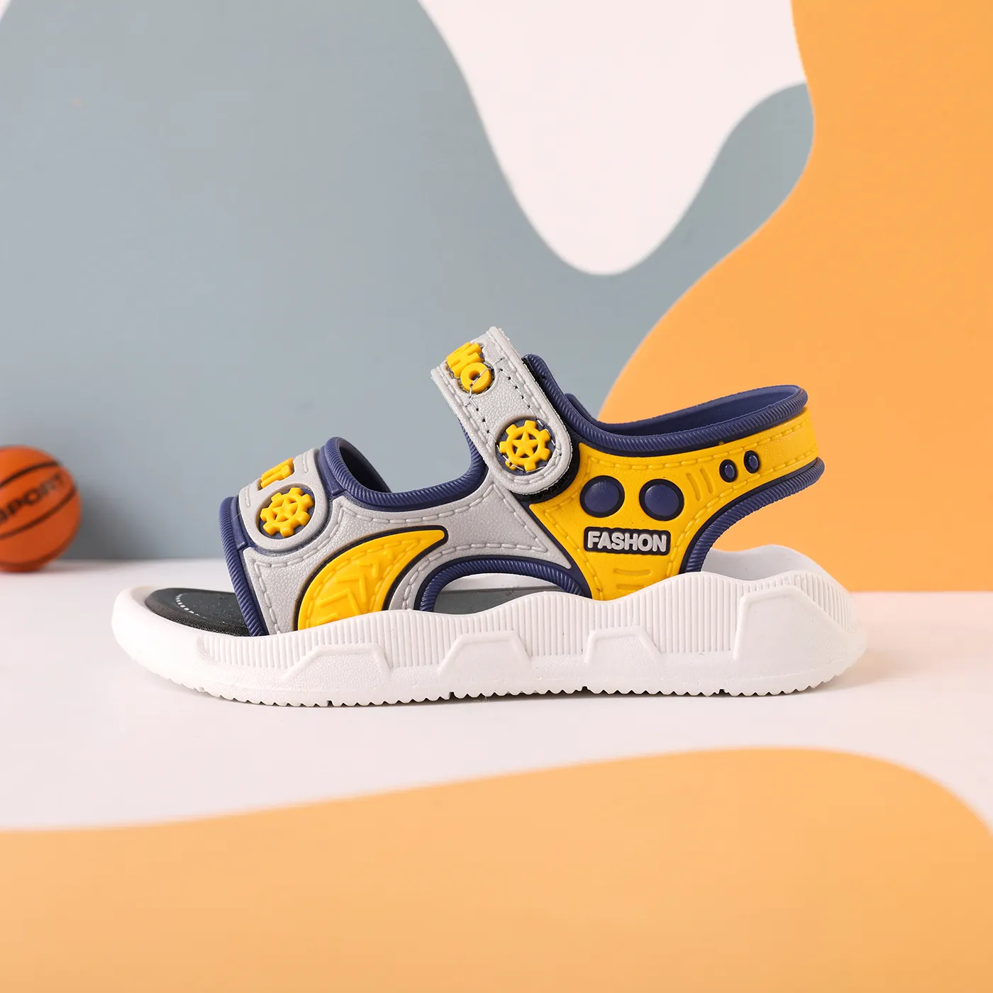 Toddler / Kid Letter Graphic Sandals  image 3