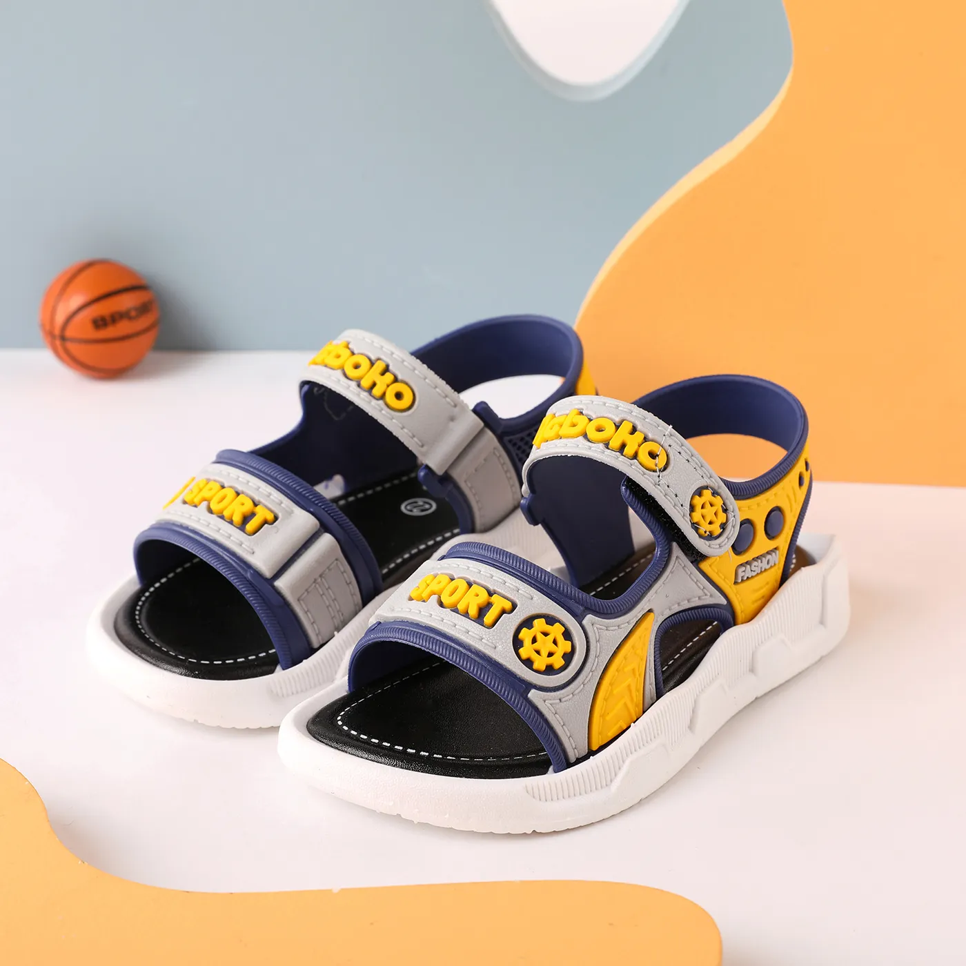 Toddler / Kid Letter Graphic Sandals  big image 1