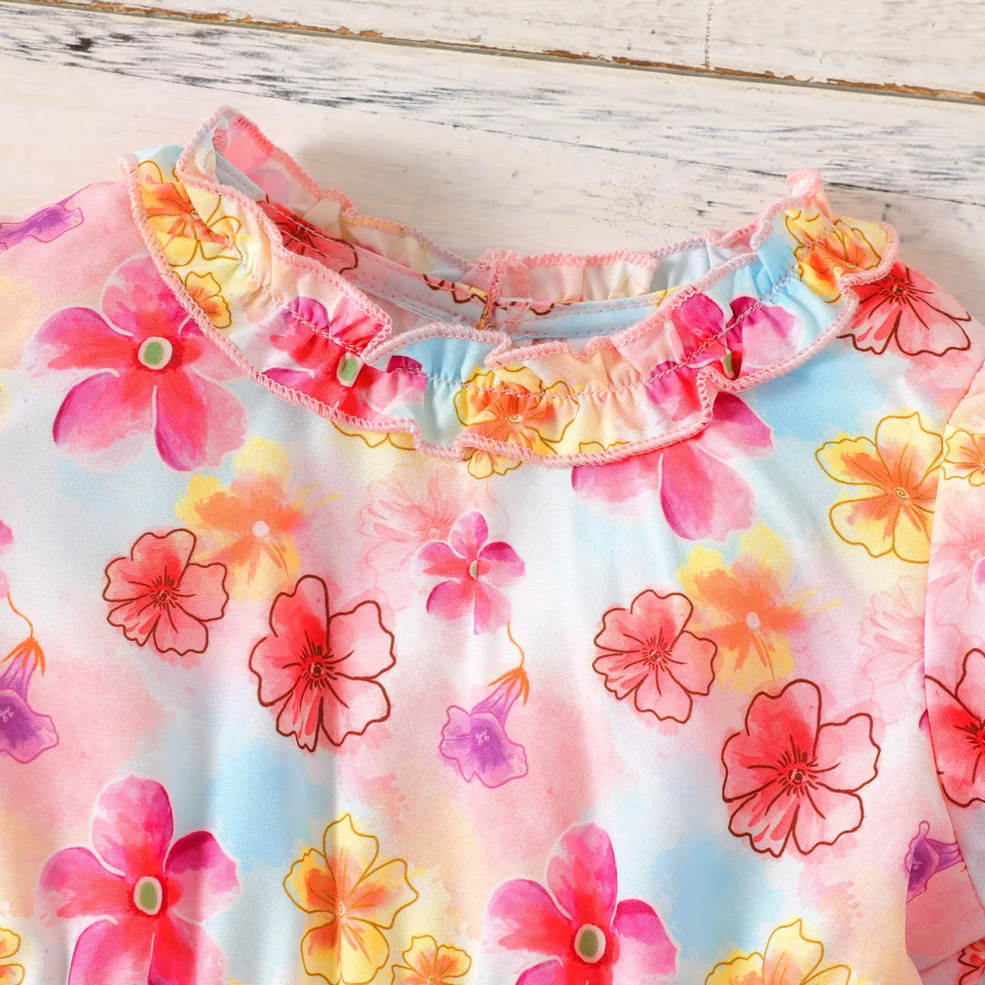 Baby Girl Allover Flower Print Frill Trim Puff-sleeve Dress Colorful image 3