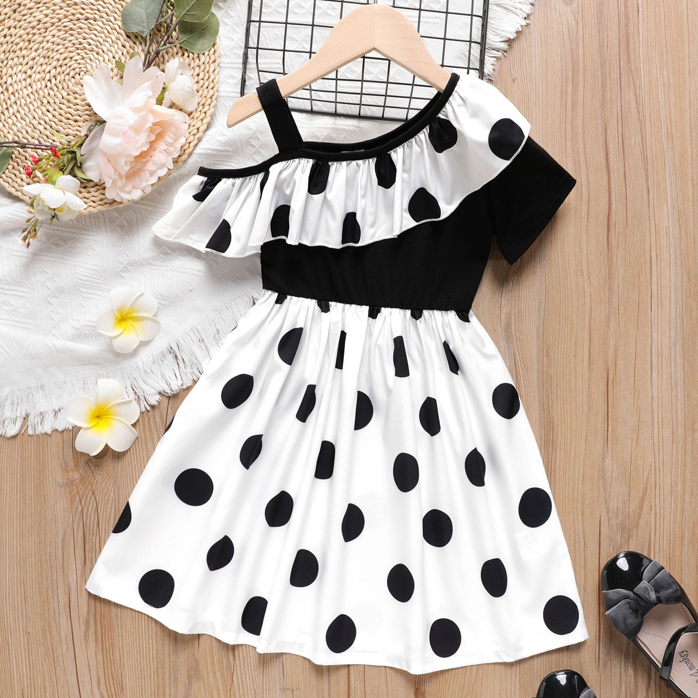 Kid Girl Polka Dots Print Ruffled Cold Shoulder Dress