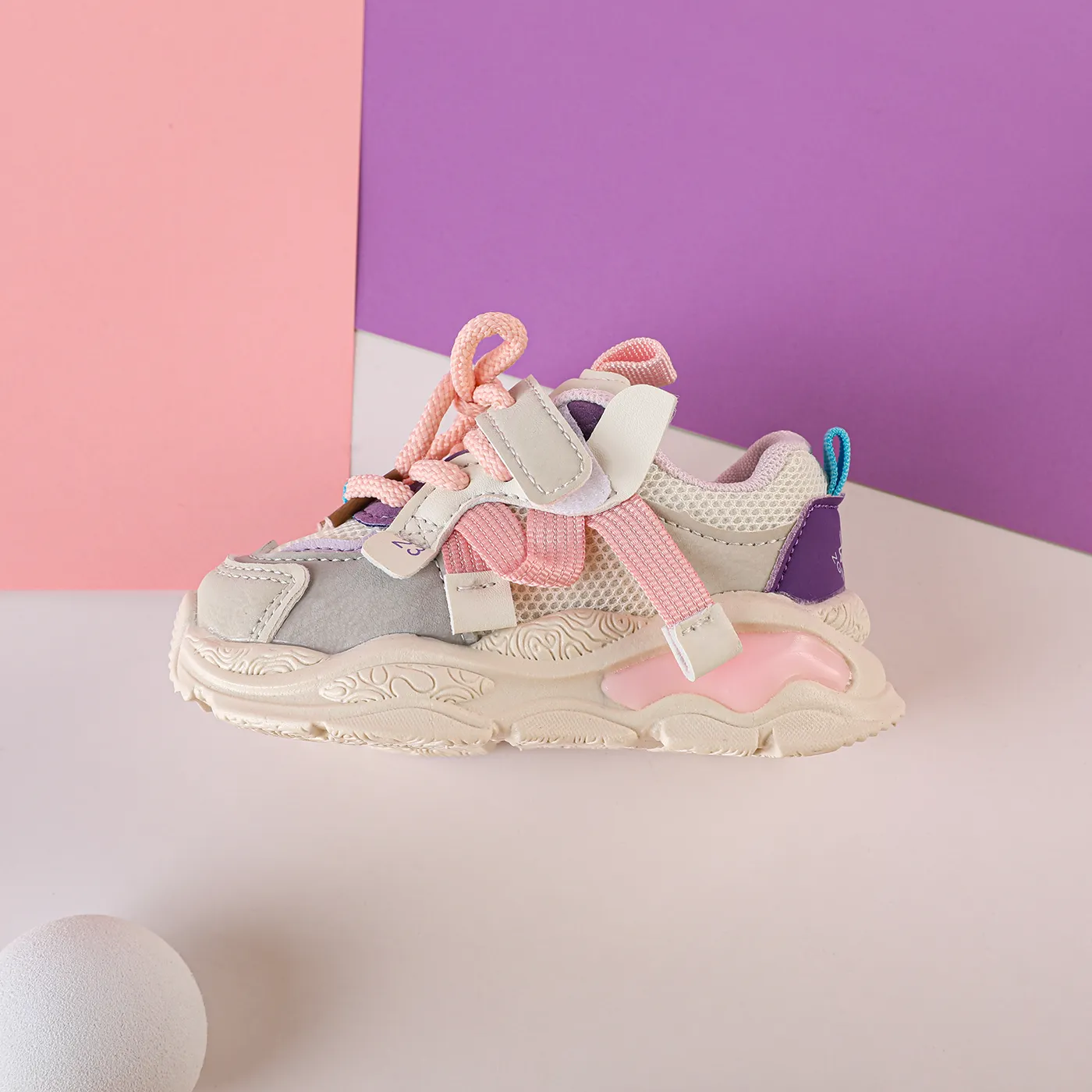 Toddler Letter Print Breathable Textured Sneakers  image 3
