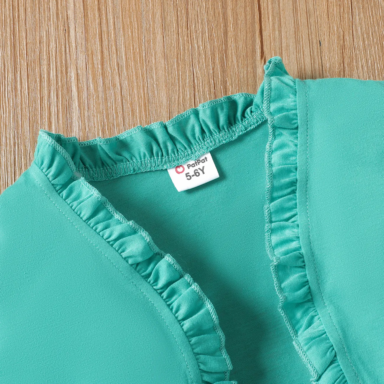 2Pcs Kid Girl Ruffled Short-sleeve Cardigan and Butterfly/Floral Print Tank Dress Set Green big image 1