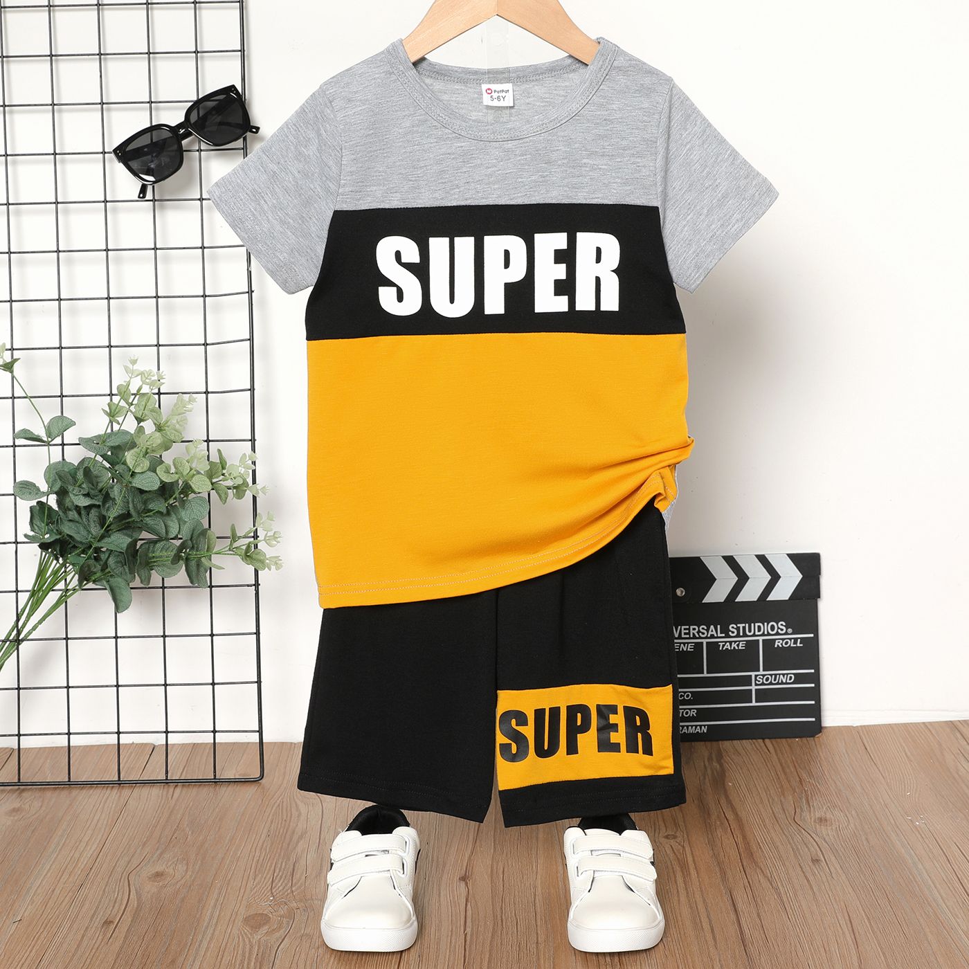 

2Pcs Kid Boy Letter Print Color Block Short-sleeve Tee & Shorts Set