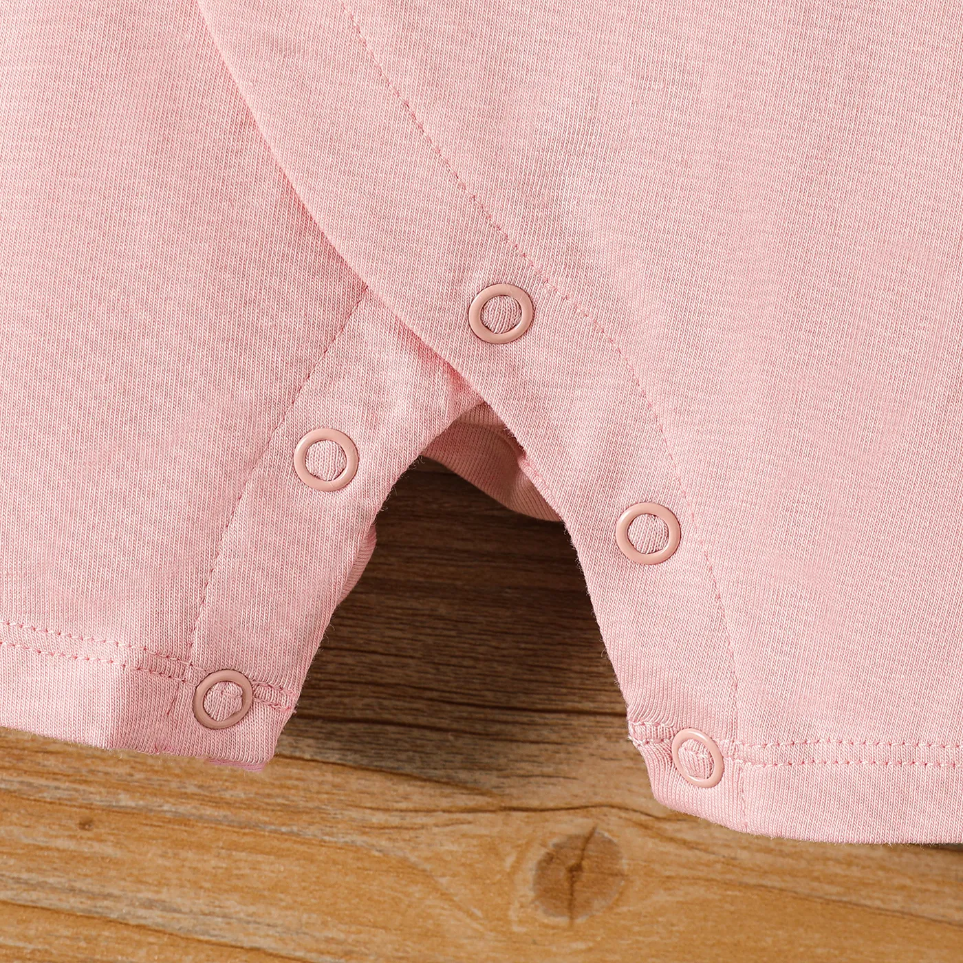 Baby Girl/Boy Letter Print Short-sleeve Cotton Rompers  image 6