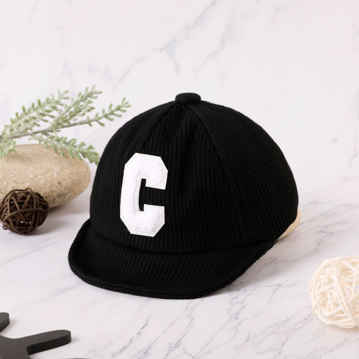 

Baby Corduroy Letter Graphic Short Brim Baseball Cap