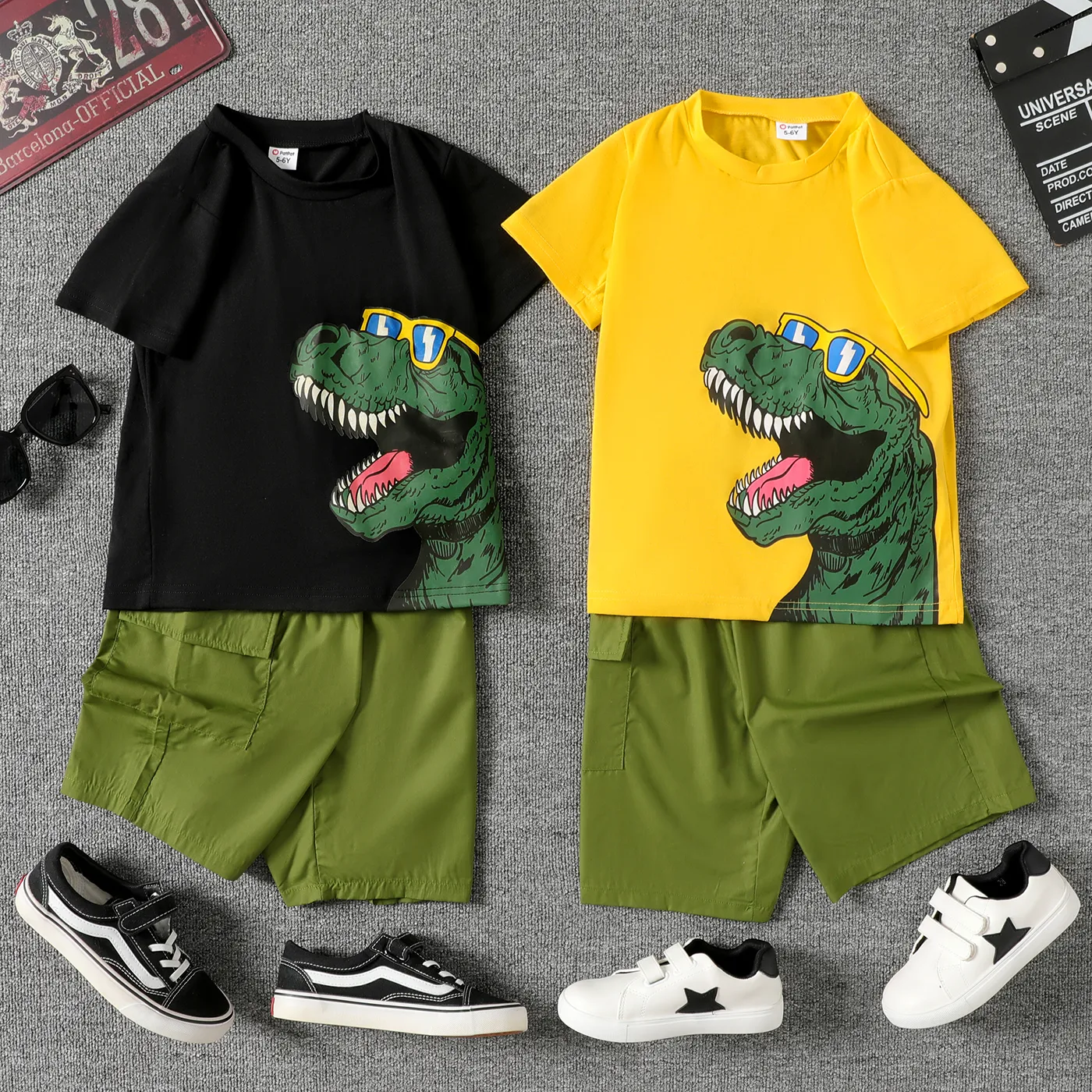2pcs Kid Boy Dinosaur Print Short-sleeve Tee and Pocket Design Shorts Set Black image 2