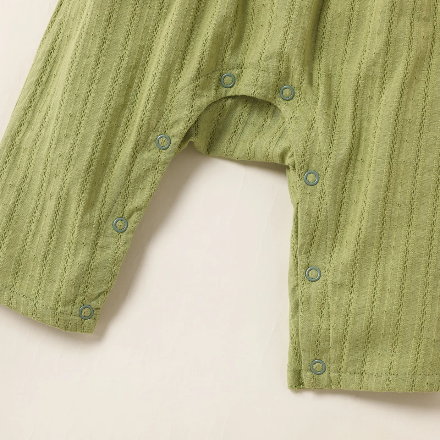 Baby Girl 100% Cotton Textured Solid Textured Ruffled Overalls Pants Green image 4