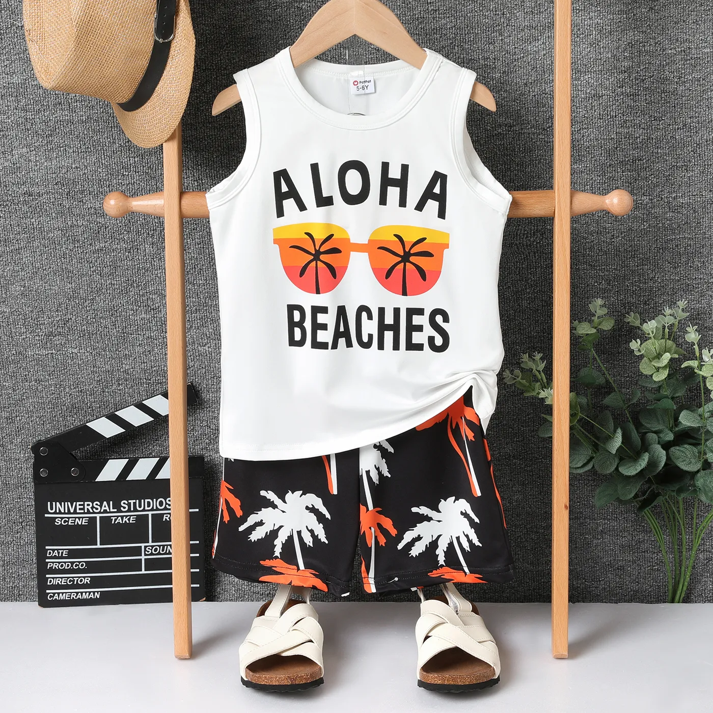 

2Pcs Kid Boy Letter & Sunglass Print Tank Top and Palm Leaf Print Shorts Set